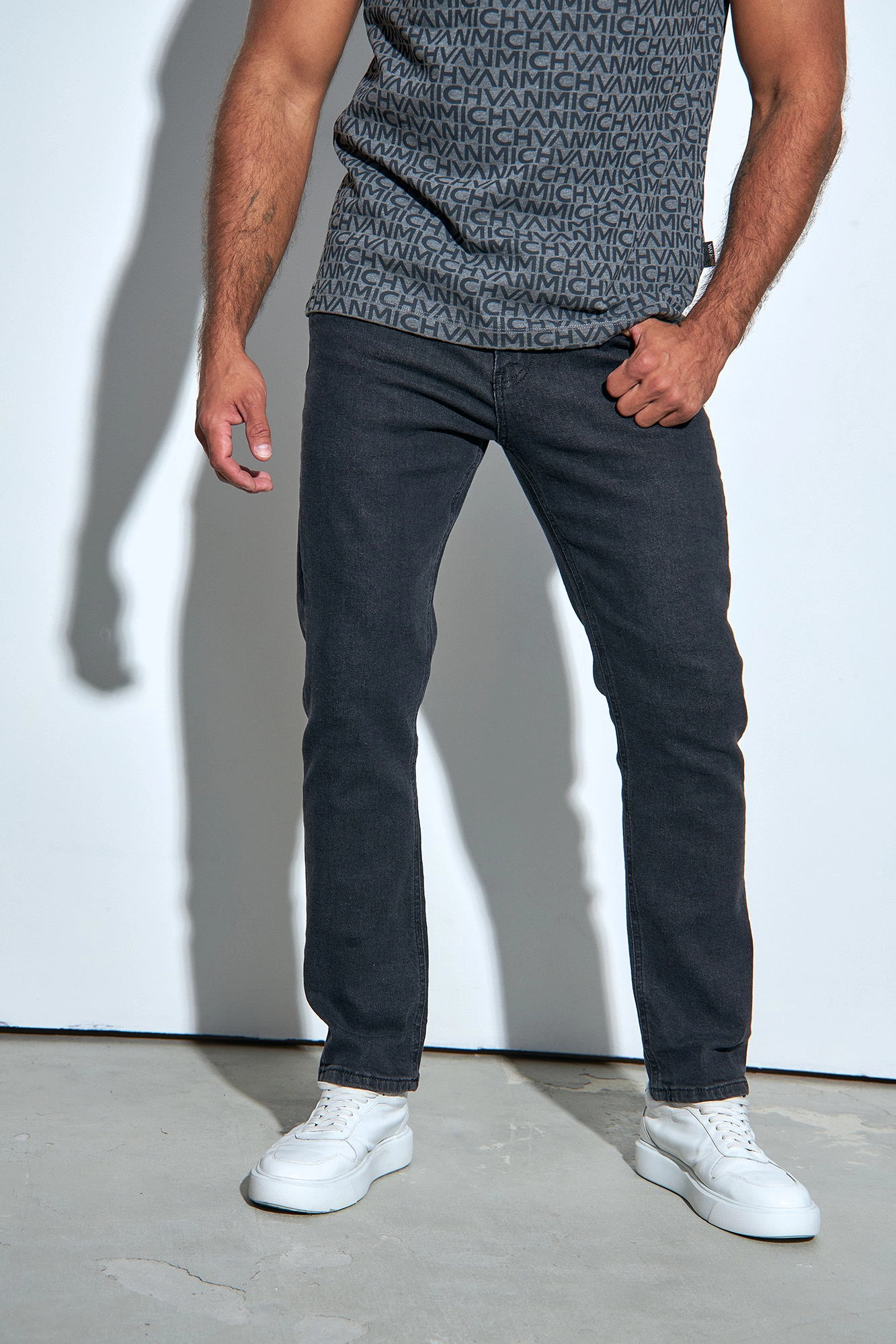 VM-232-33-013 Джинсы Slim Van Mich Черный