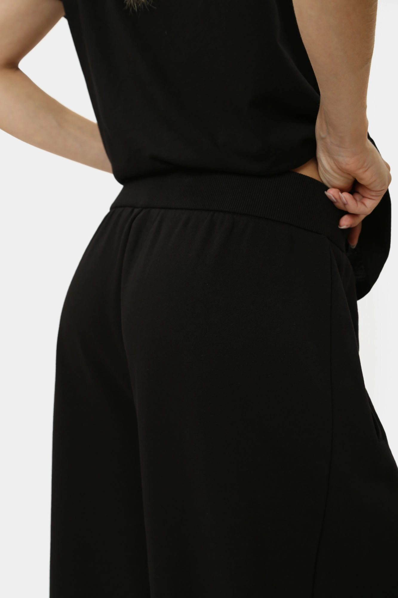 XW000075_AF10172 брюки спортивные armani exchange 