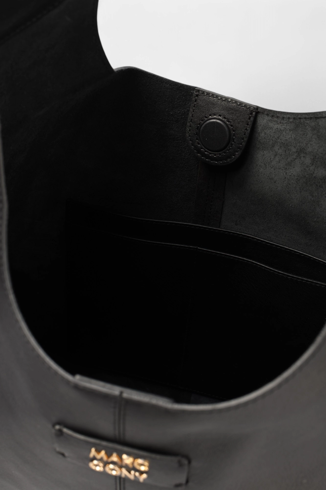 8616_120825 Сумка Marc Cony Черный