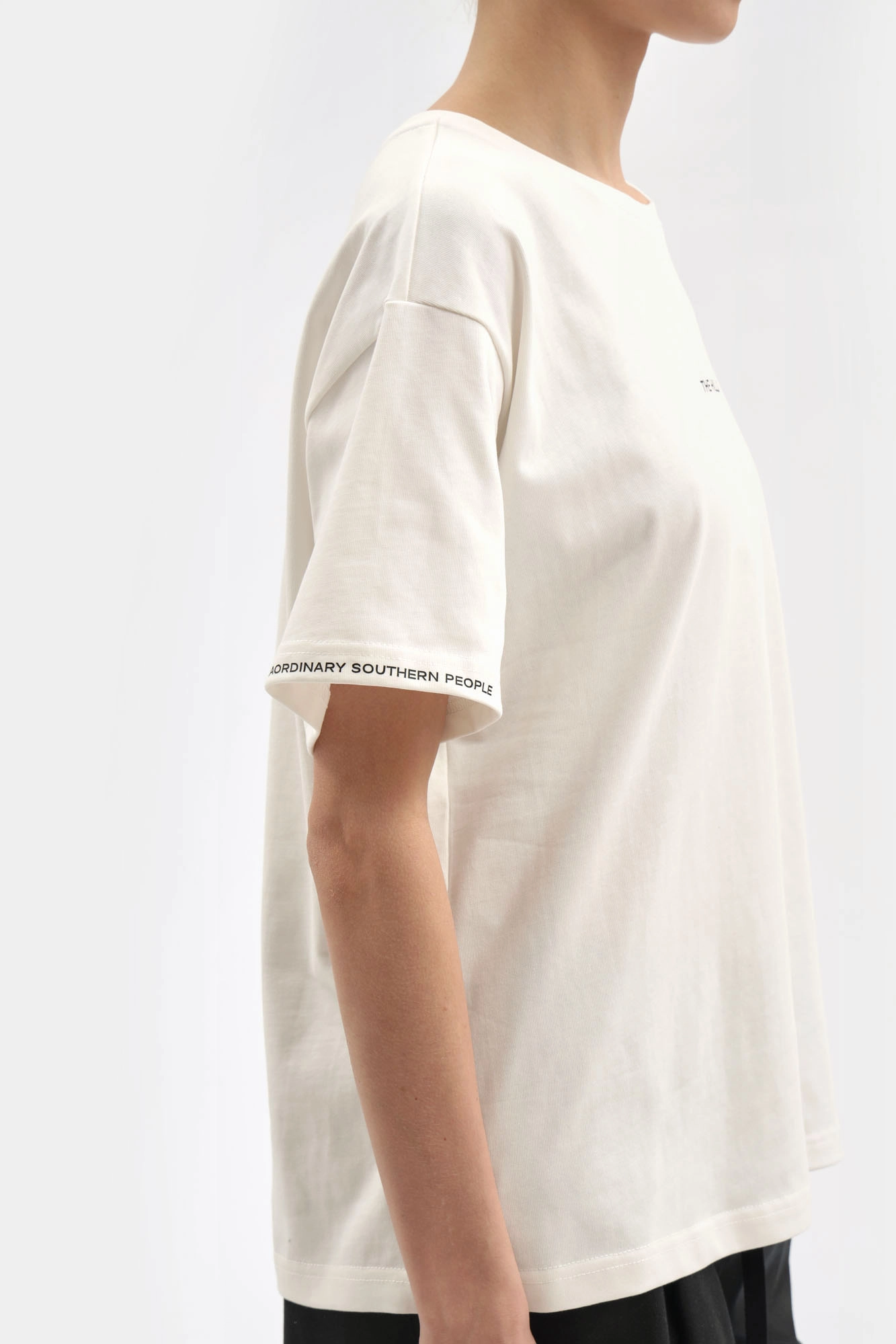 W-261-P-22-1709 футболка the hills 