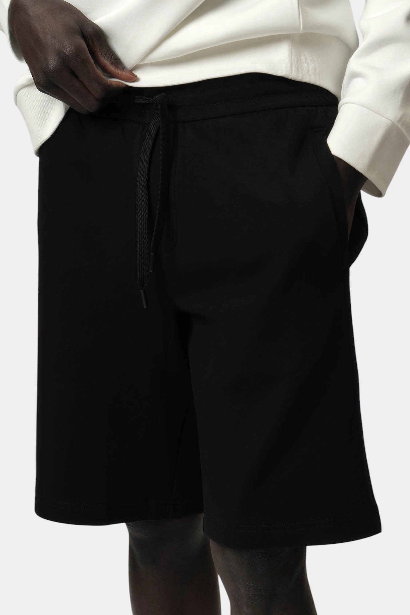 XM000372_AF10818 Шорты трикотажные Armani Exchange 