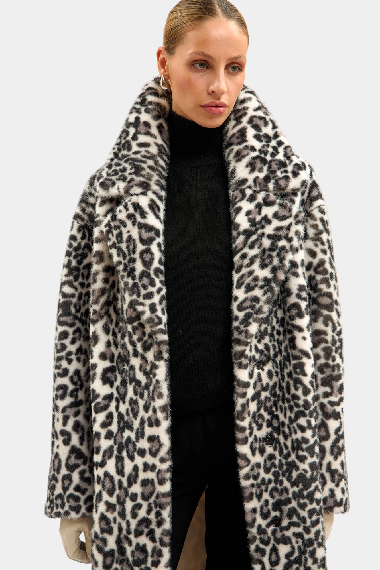 VW-PLO-1072 пальто van mich