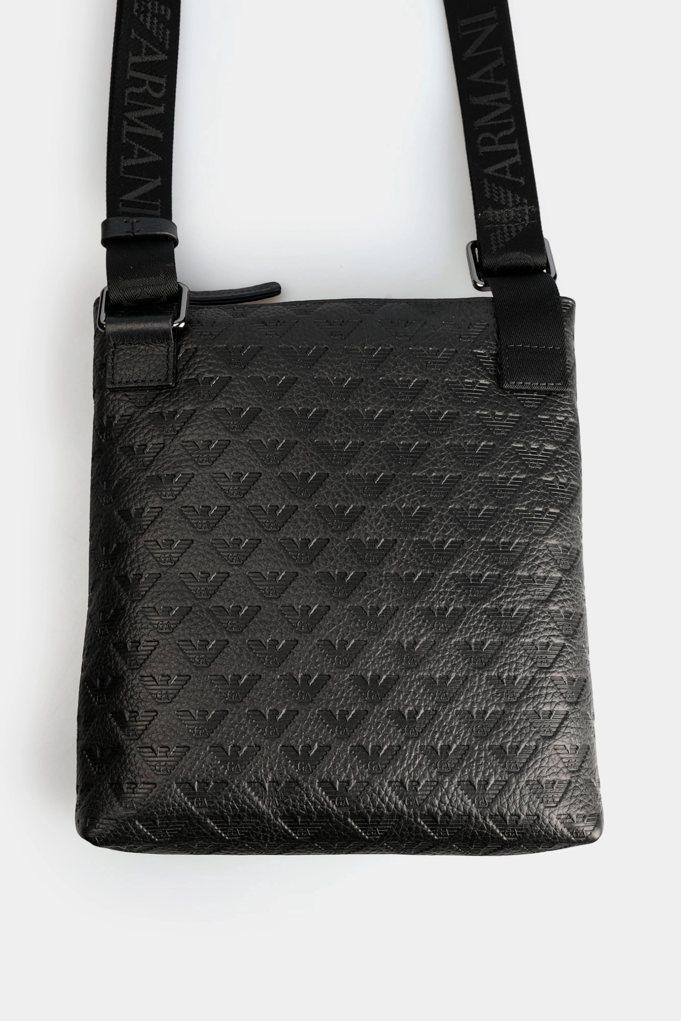 EM001688_AF14774 Сумка Emporio Armani Черный