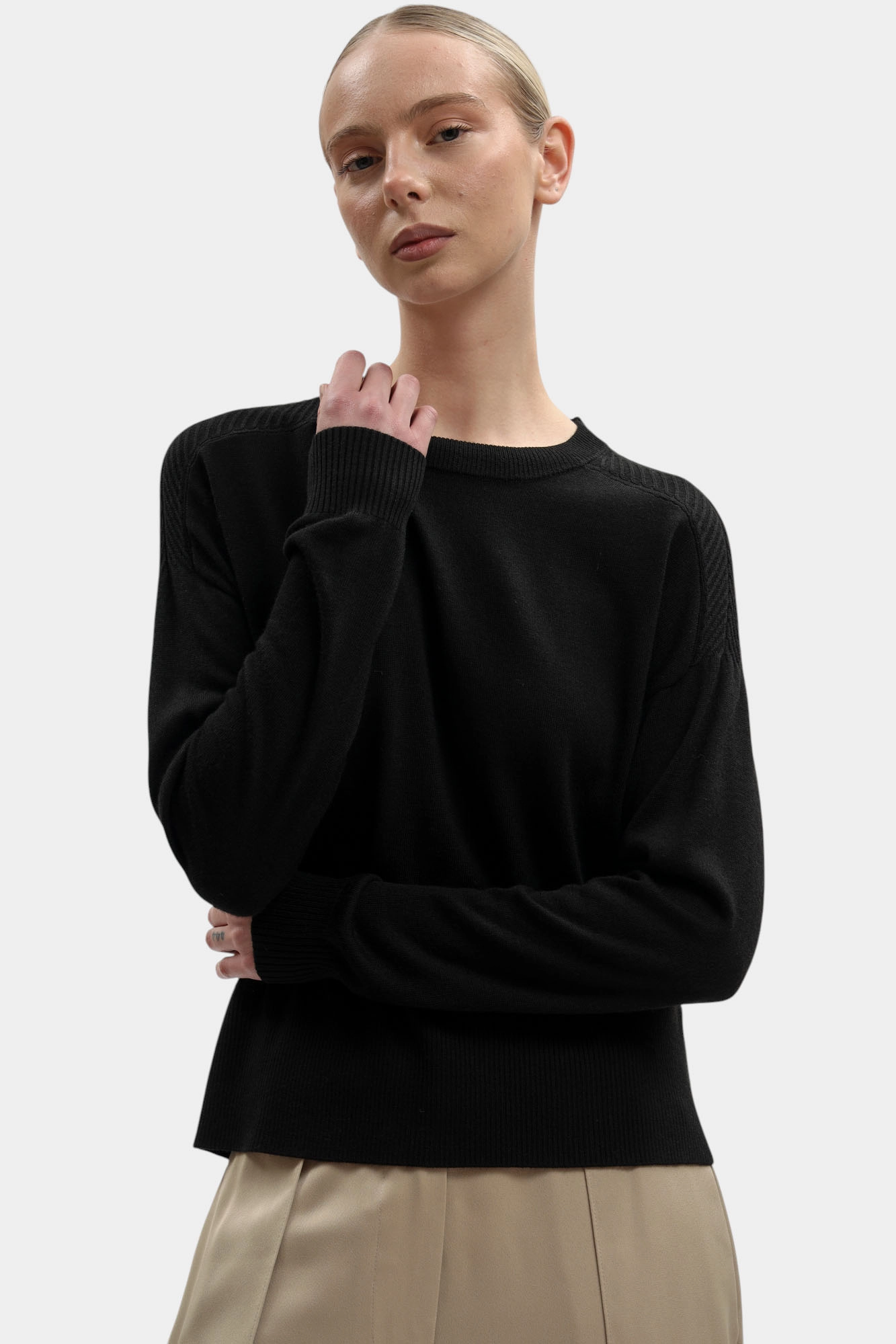 XW001880_AF11956 джемпер armani exchange 