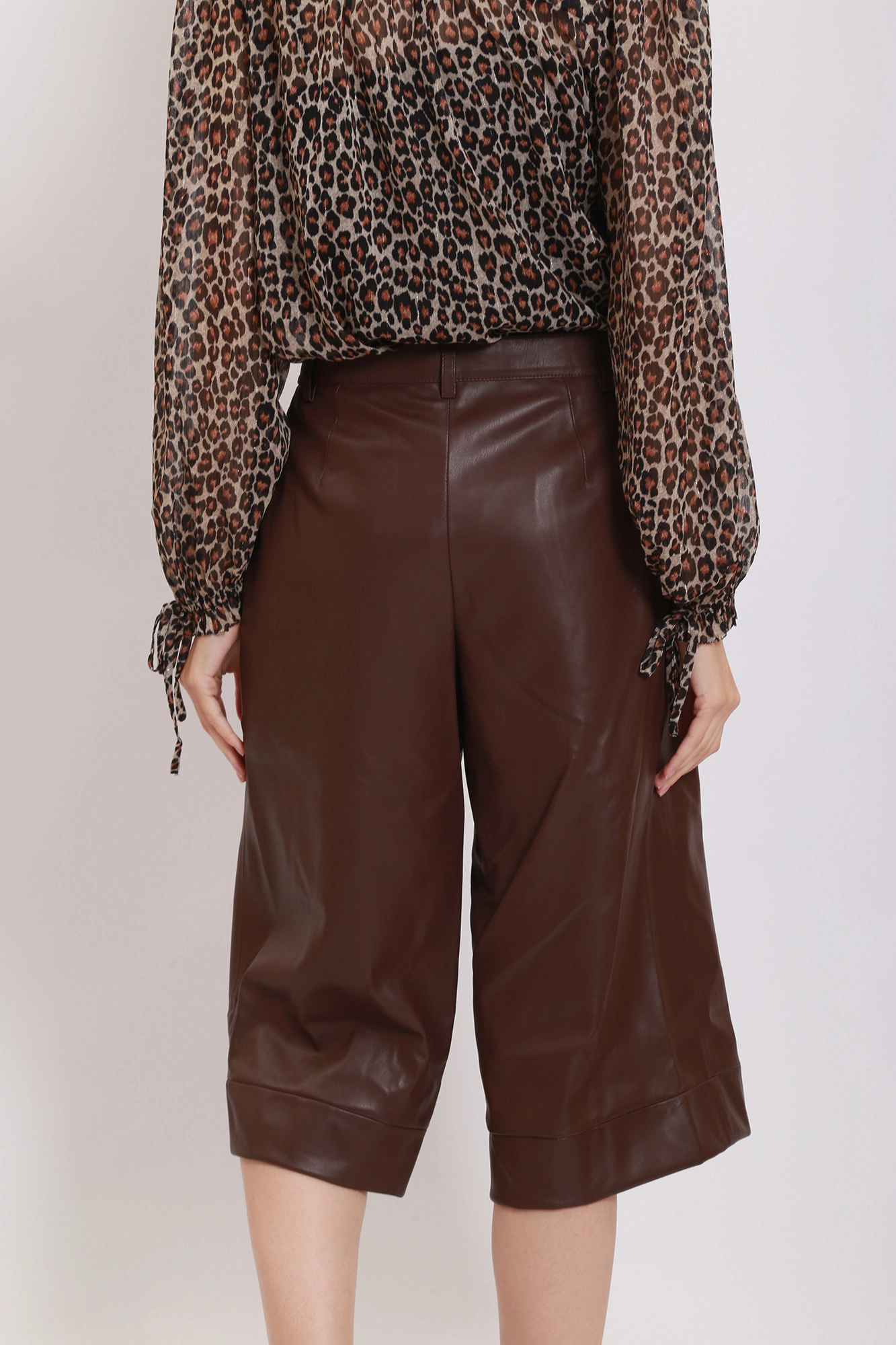 56P00250-1T004841 брюки trussardi 