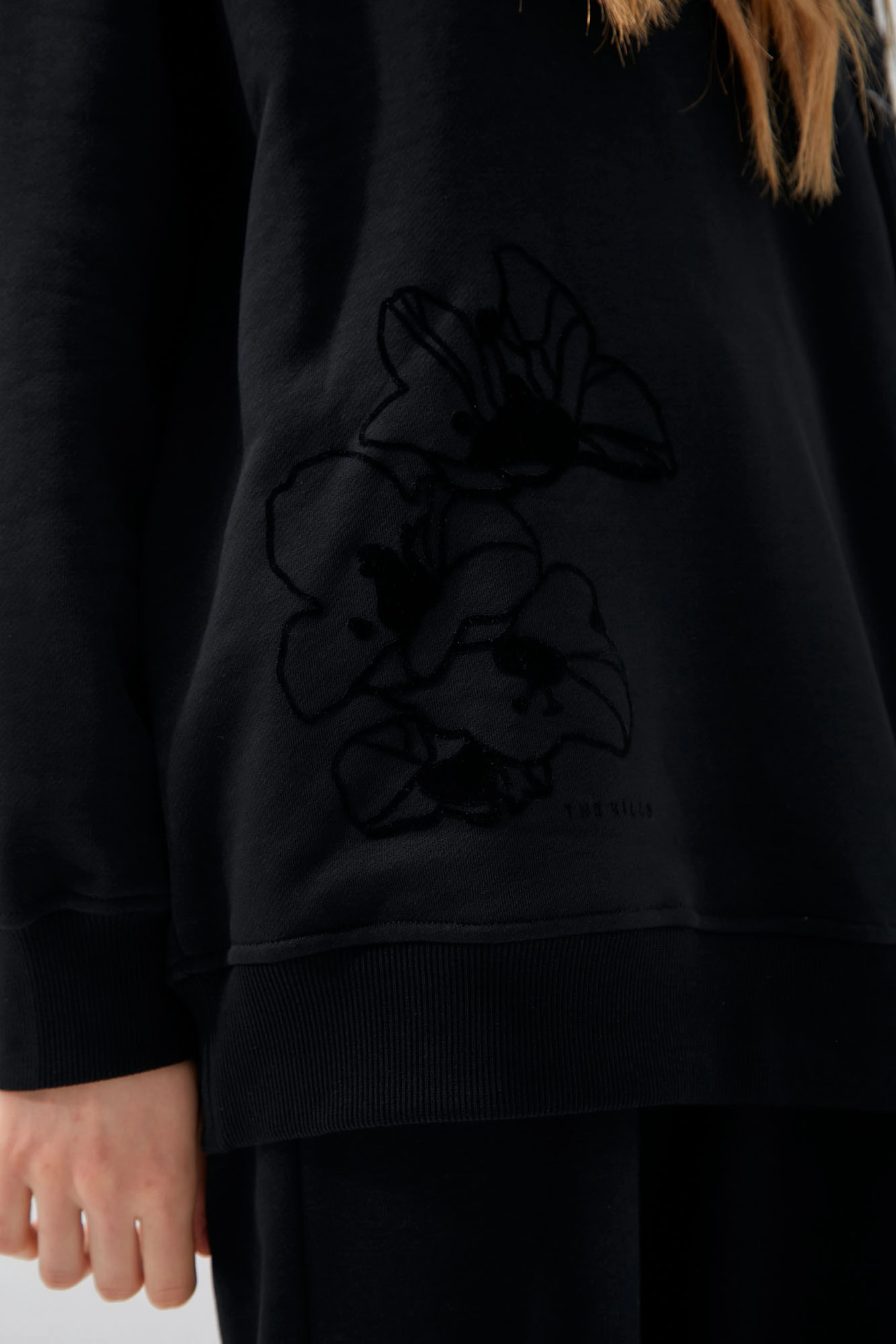 W-241-P-20-0063 худи the hills