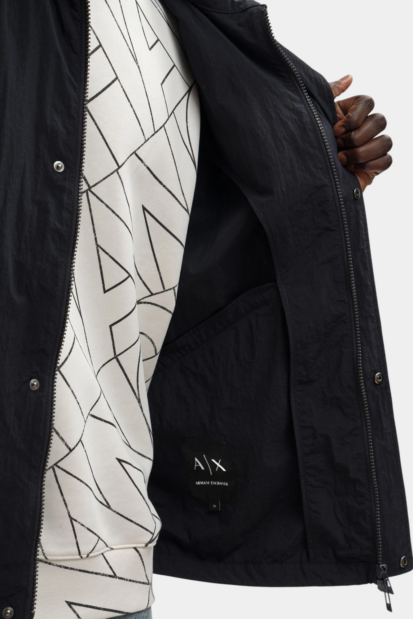 XM002127_AF22504 Ветровка Armani Exchange Синий