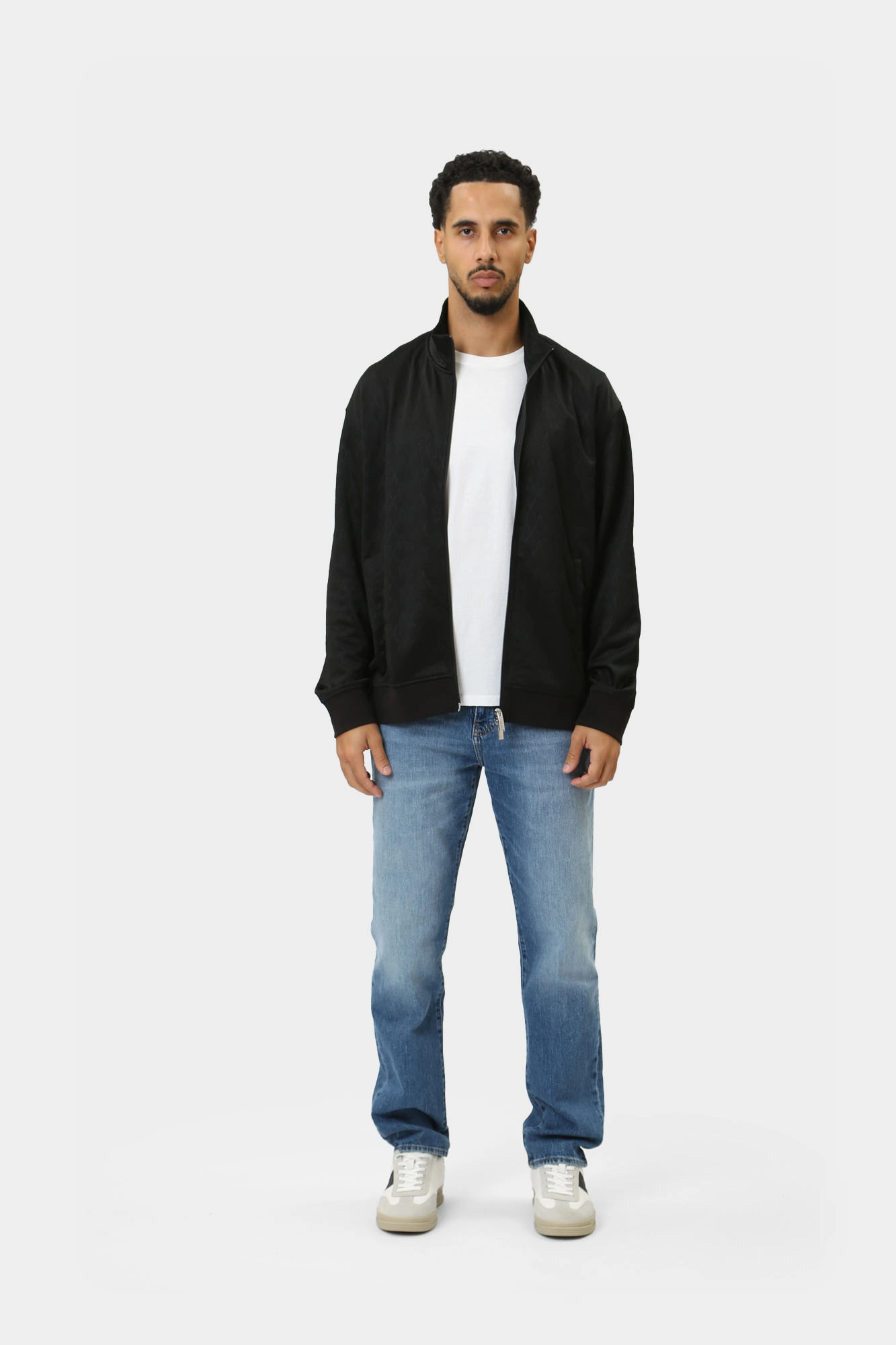 6DZMLA_ZJNMZ Толстовка Armani Exchange Черный