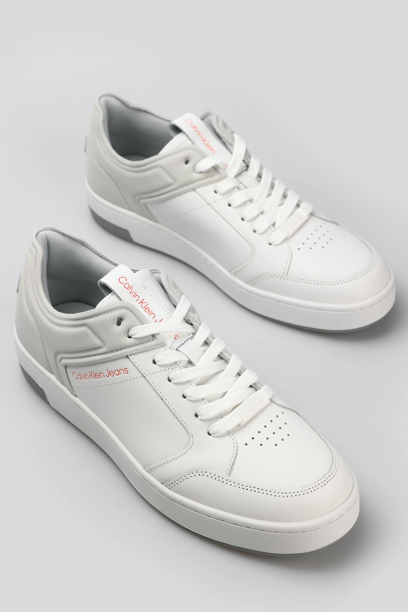 YM0YM00611 Кеды Calvin Klein Jeans Белый