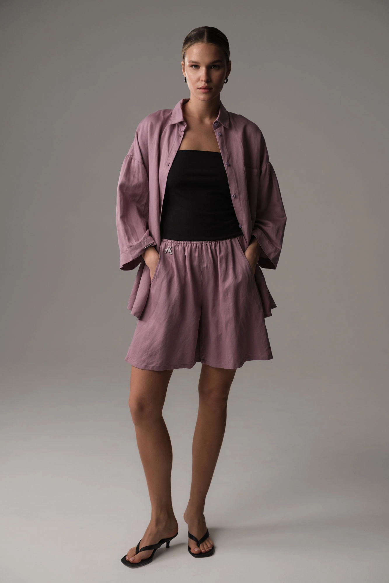 W-241-P-56-1070 шорты the hills