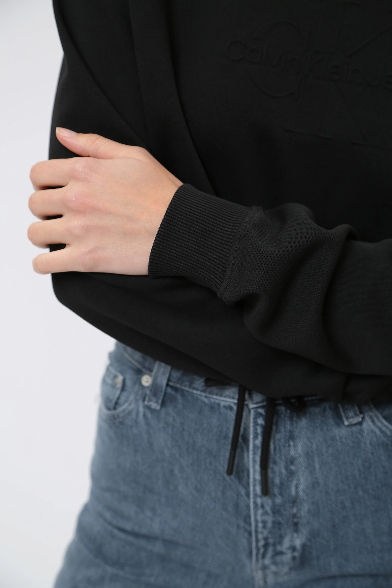 J20J221929 худи calvin klein jeans 