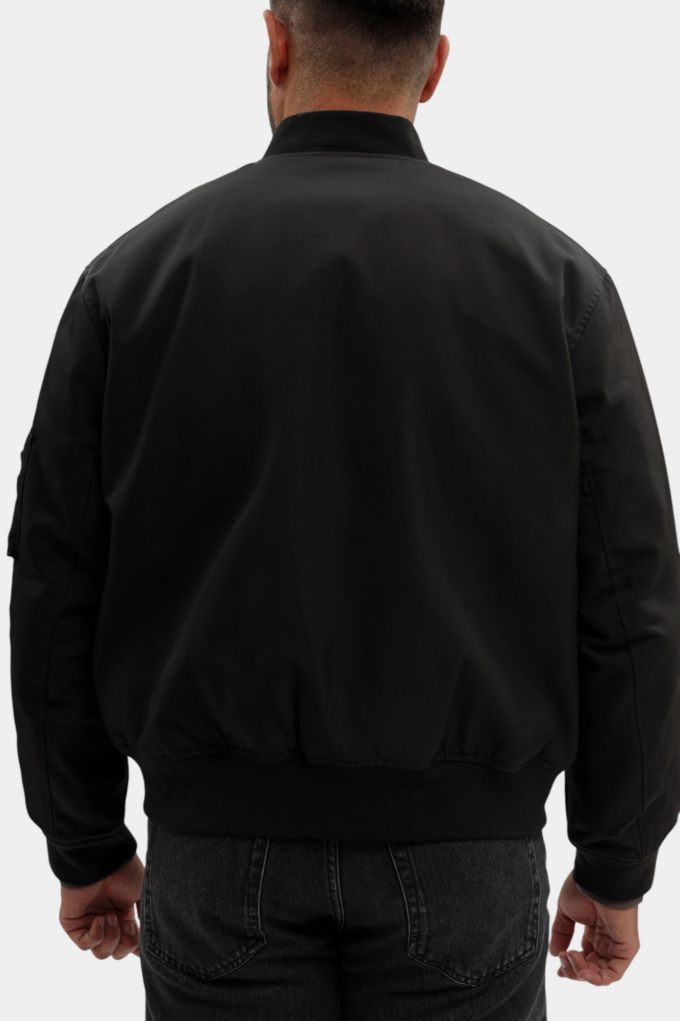 XM001137_AF16672 Бомбер Armani Exchange Черный