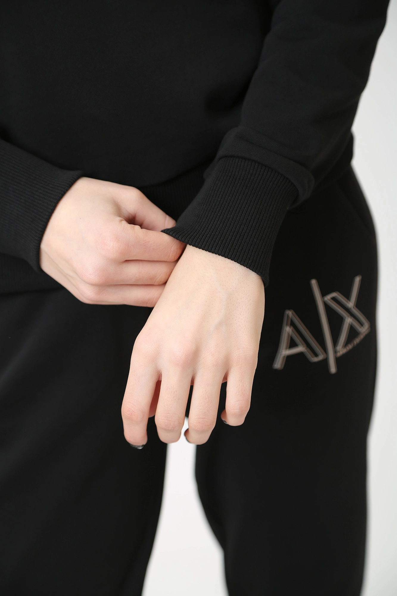 3DYM11_YJEBZ свитшот armani exchange 