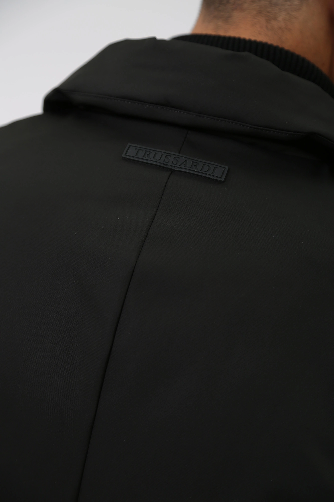 52S00926-1T005043 Плащ Trussardi Черный