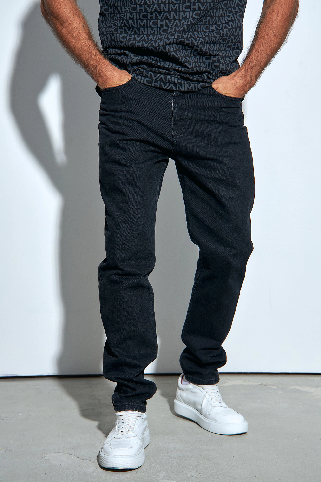 VM-232-33-014 Джинсы Regular Taper Van Mich Черный