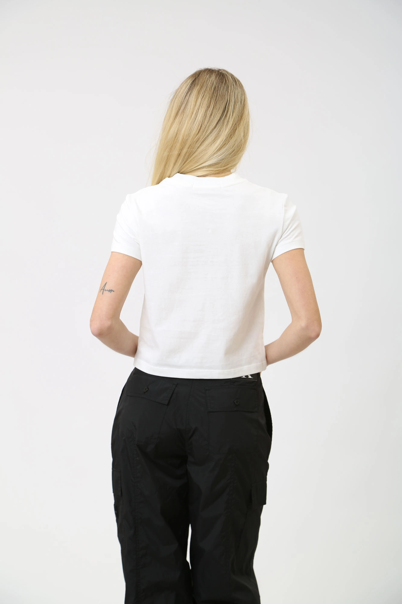 J20J223364 футболка calvin klein jeans 