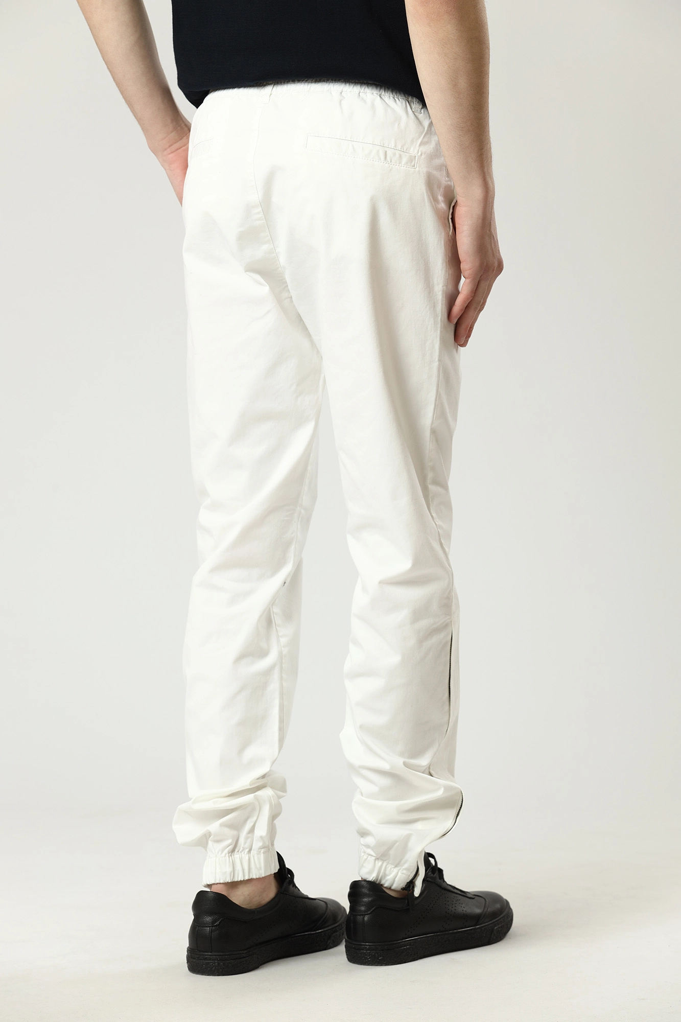 521890_255825 Брюки Karl Lagerfeld Белый