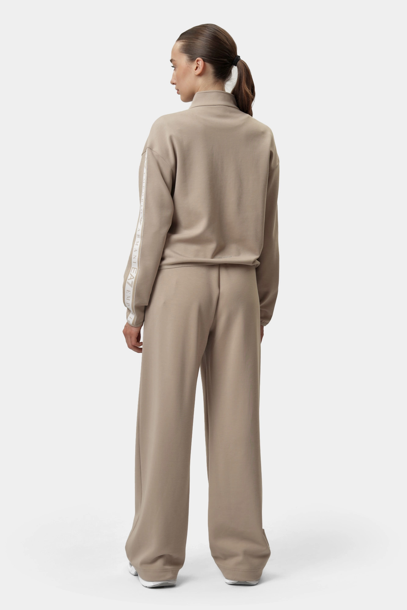 7W000281_AF12501 брюки ea7 