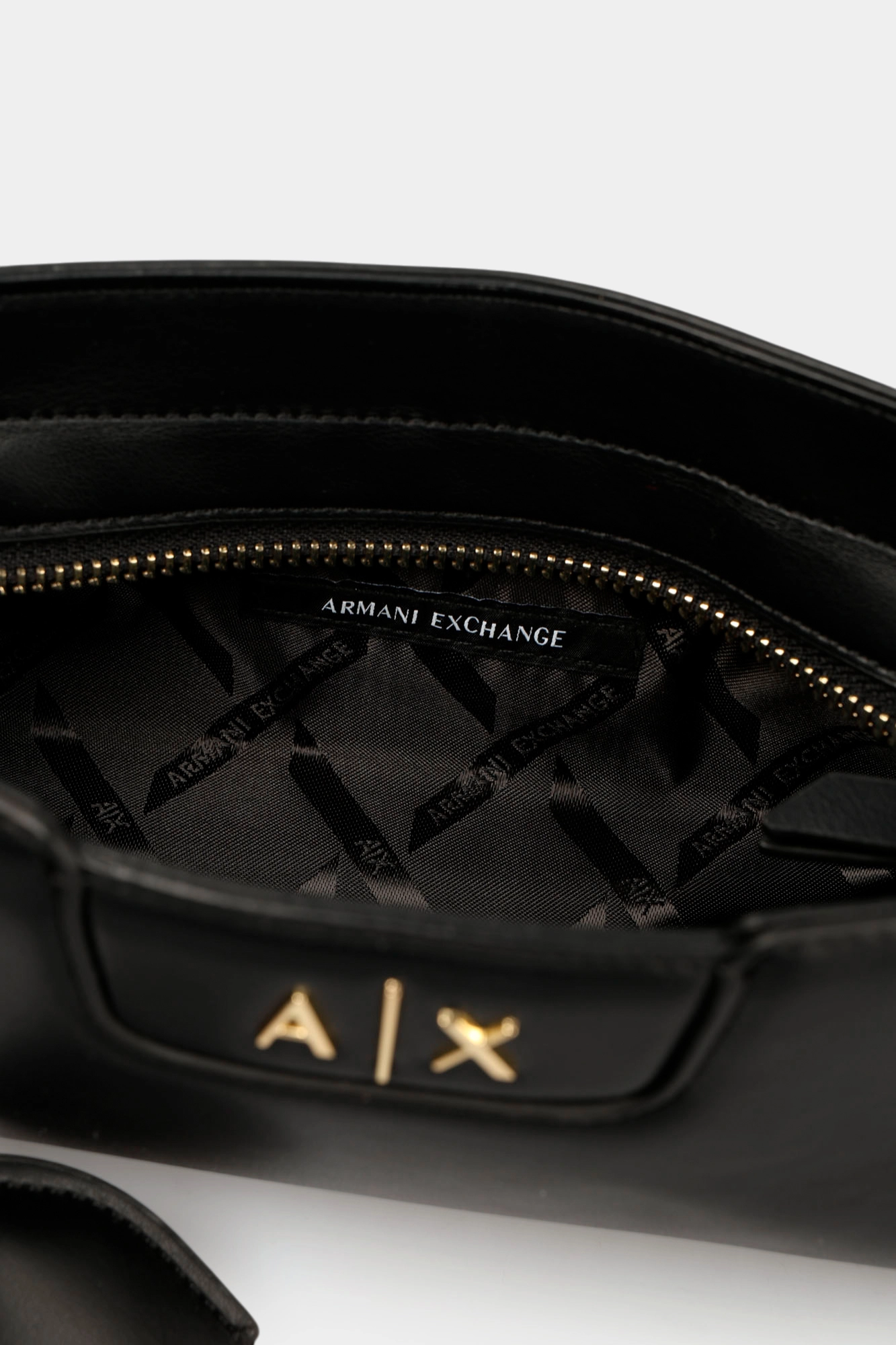 XW002162_AF19892 Сумка Armani Exchange Черный