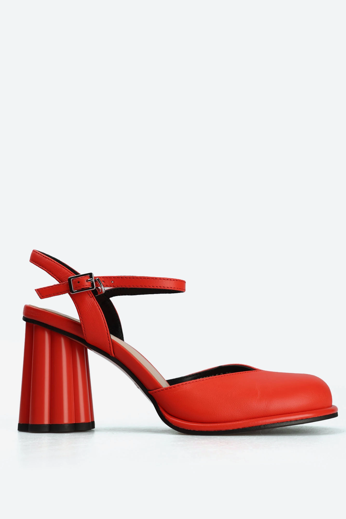 GR2316-5 Босоножки Graciana Красный