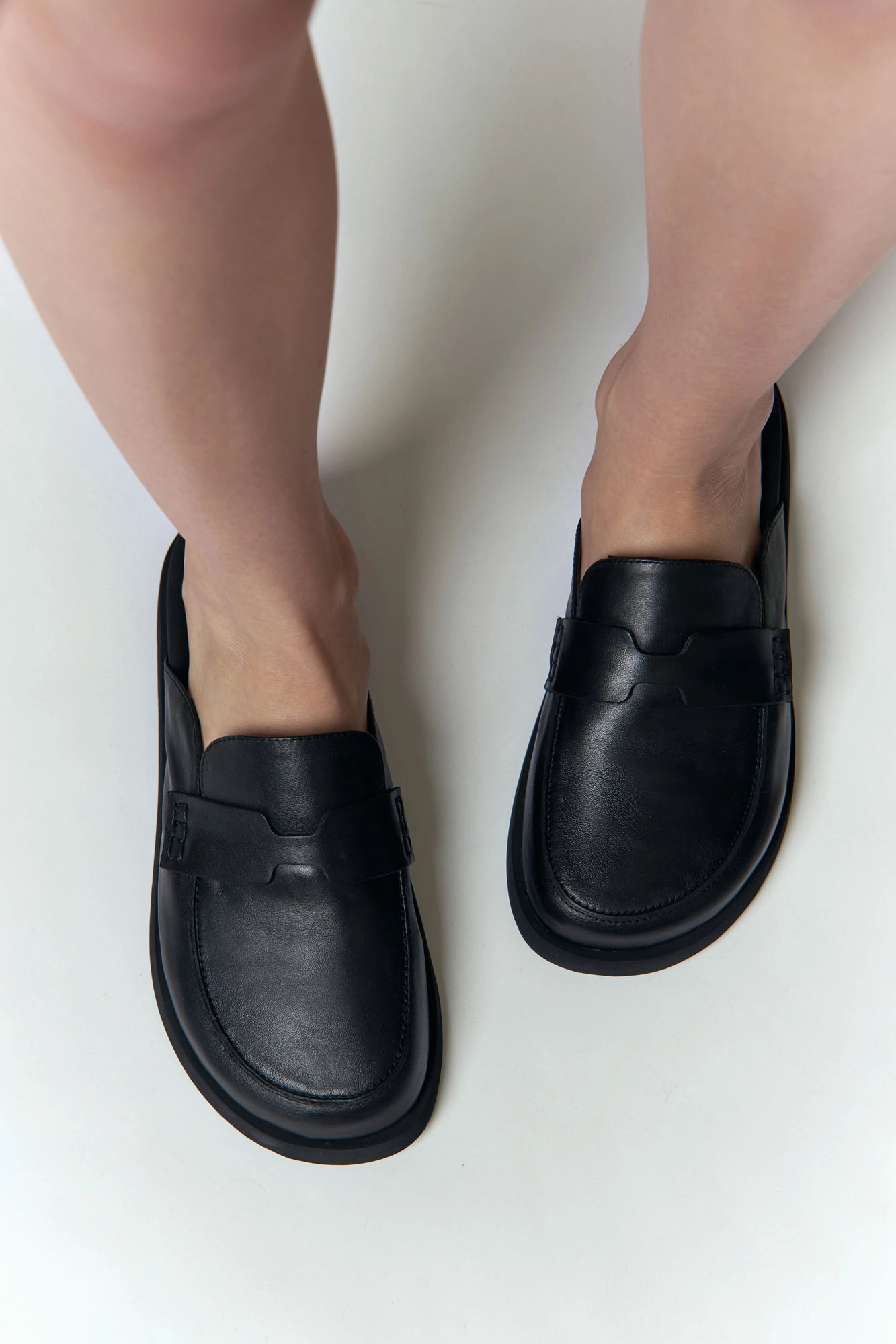 MC21642 Сабо Marc Cony Черный