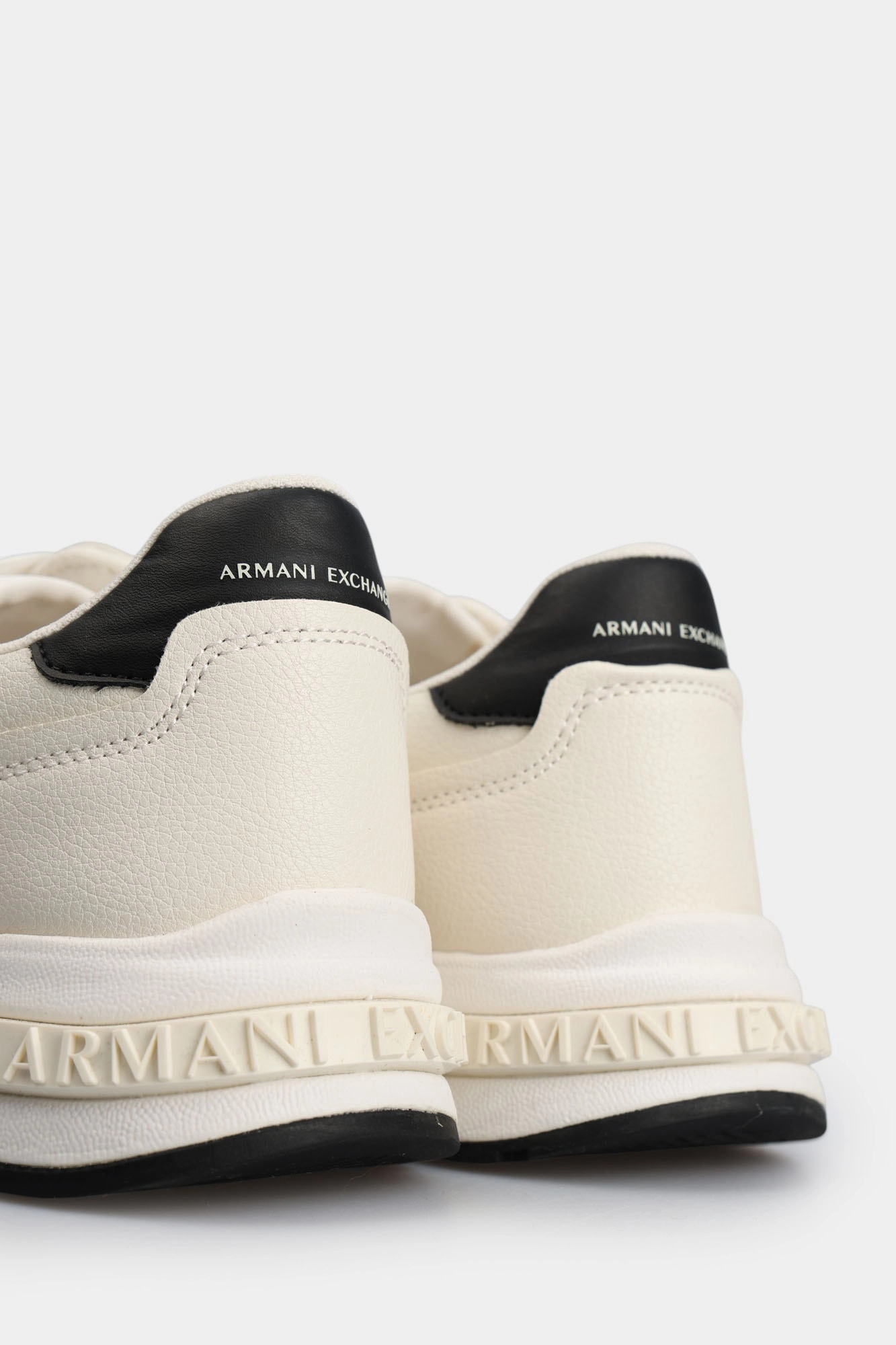 XM001683_AF17360 Кроссовки Armani Exchange Белый