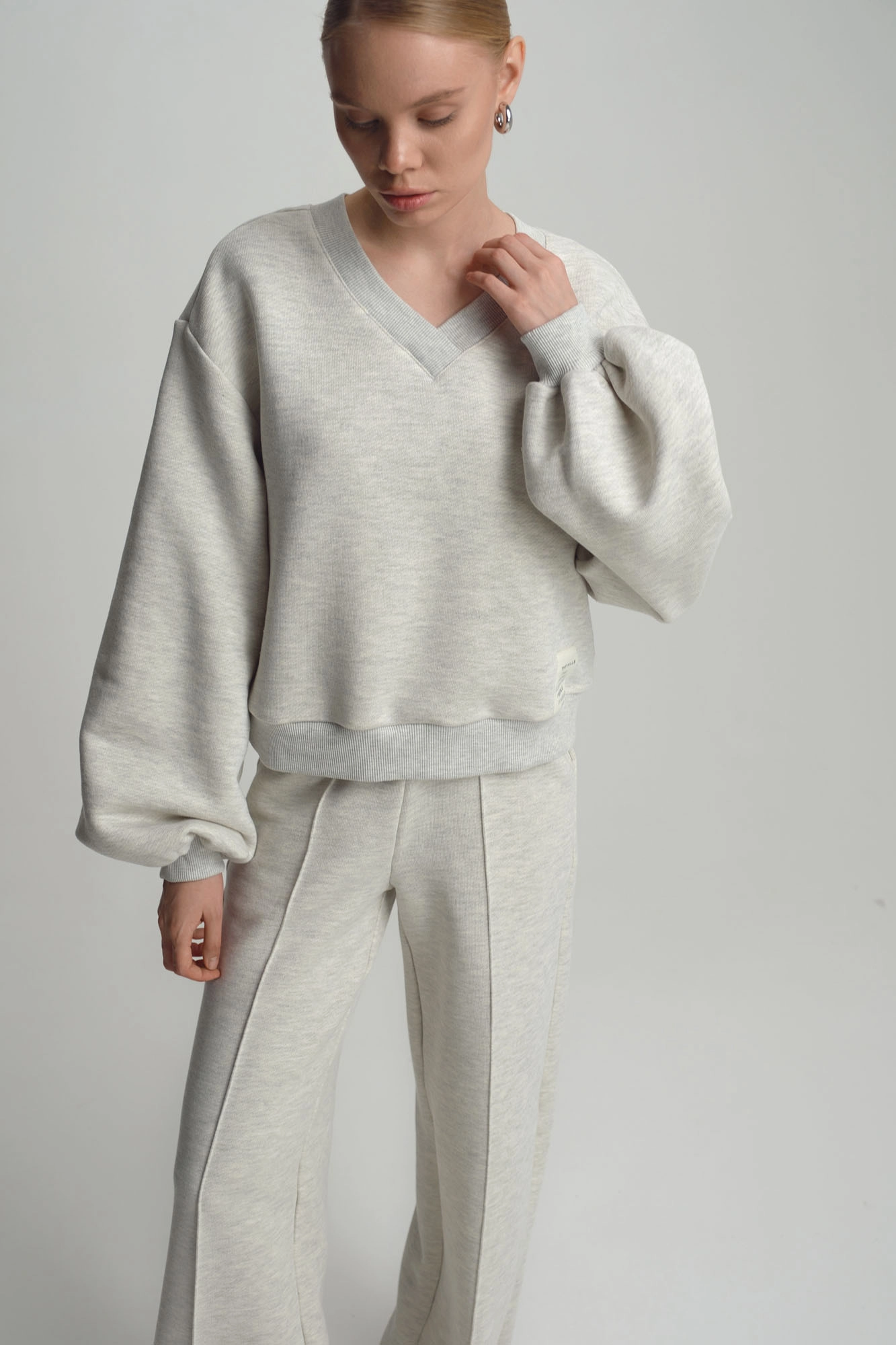 W-252-THT-20-0801 свитшот the hills 