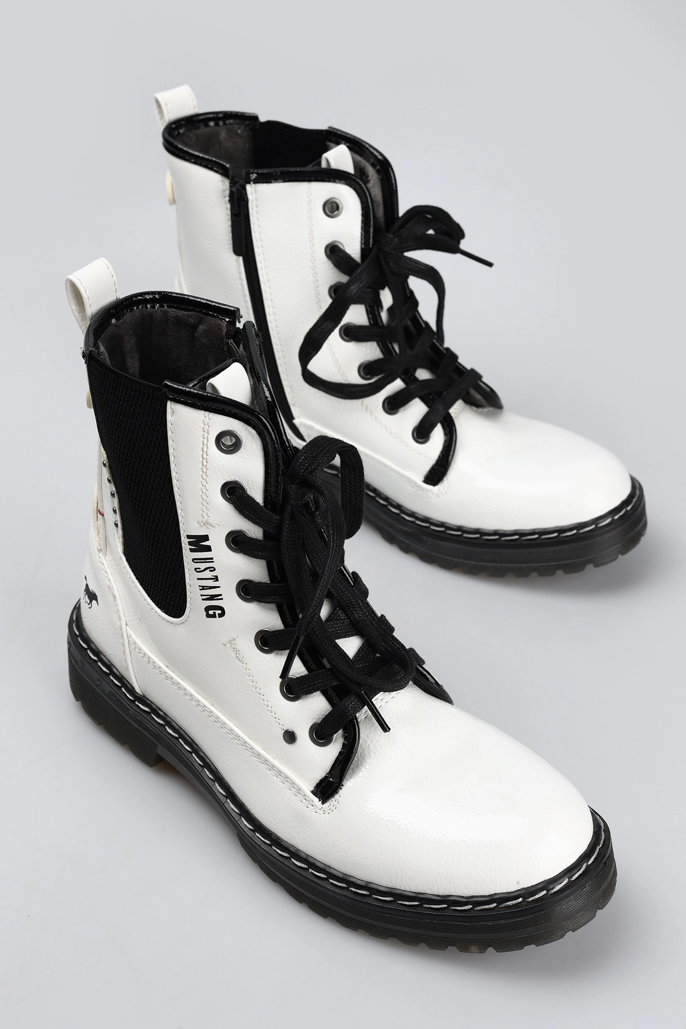 Mustang boots deals