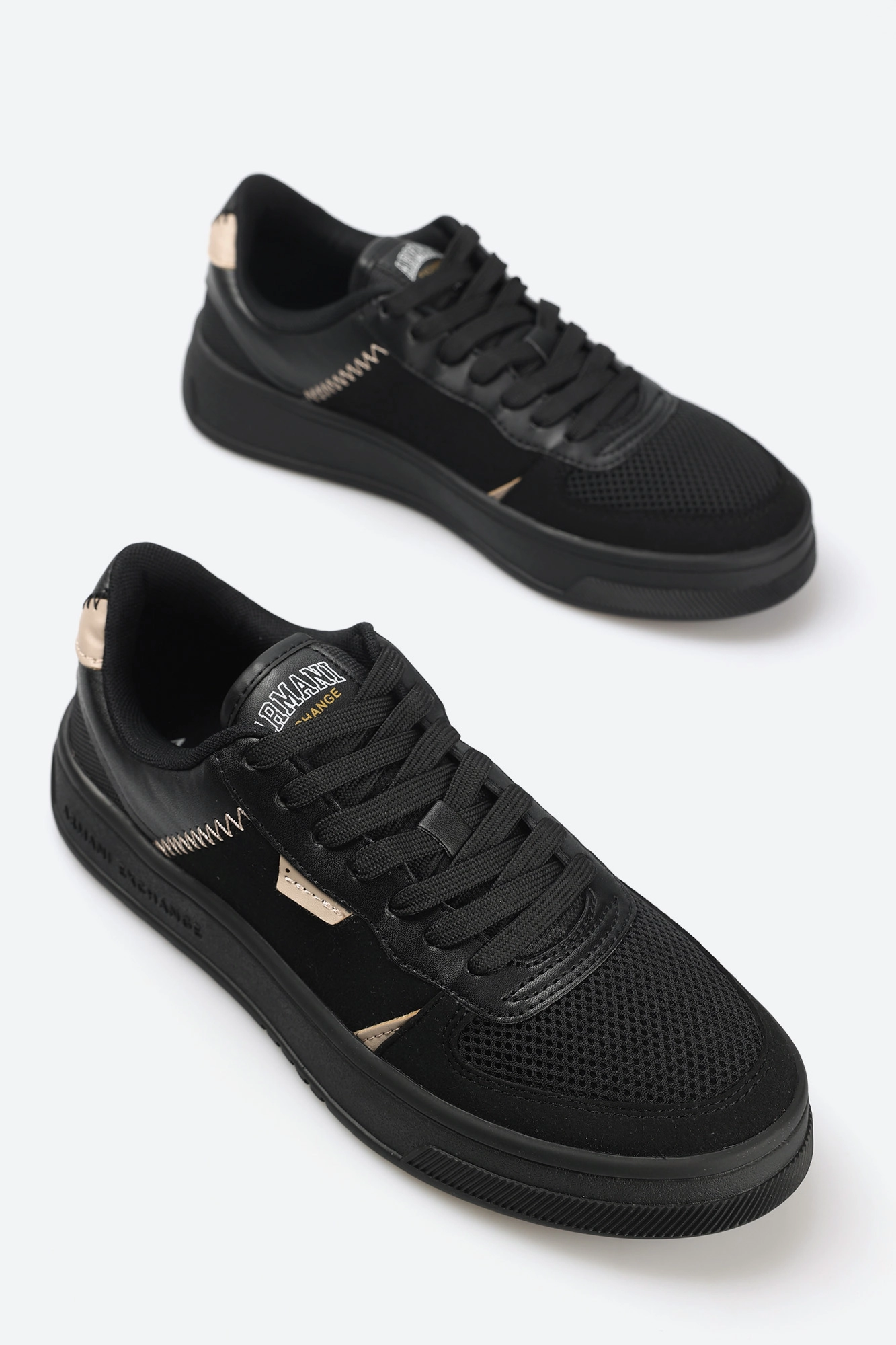 XDX137_XV730 Кеды Armani Exchange Черный