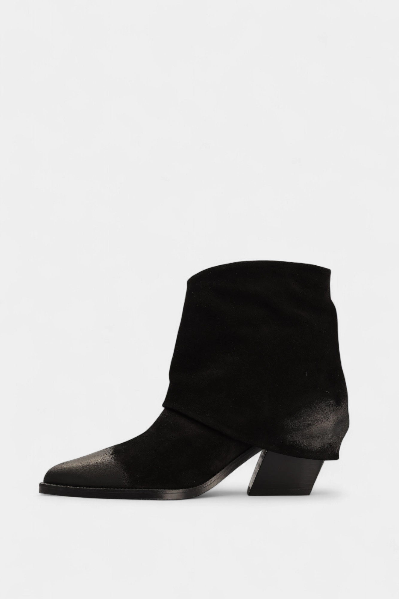 16-241K58 Казаки Marc Cony Черный