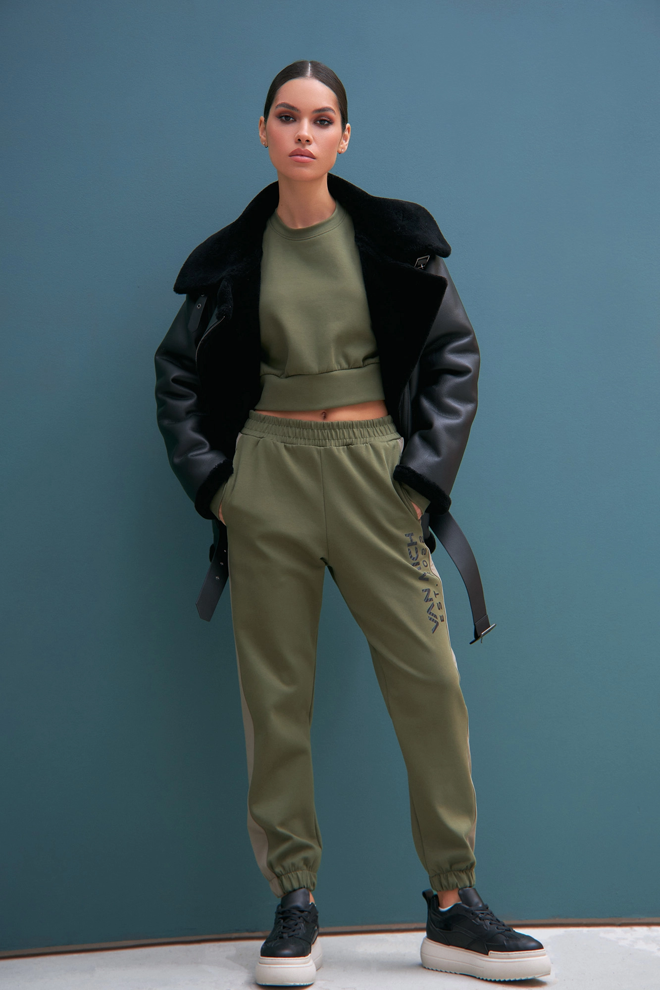 VW-232-20-122 свитшот van mich 