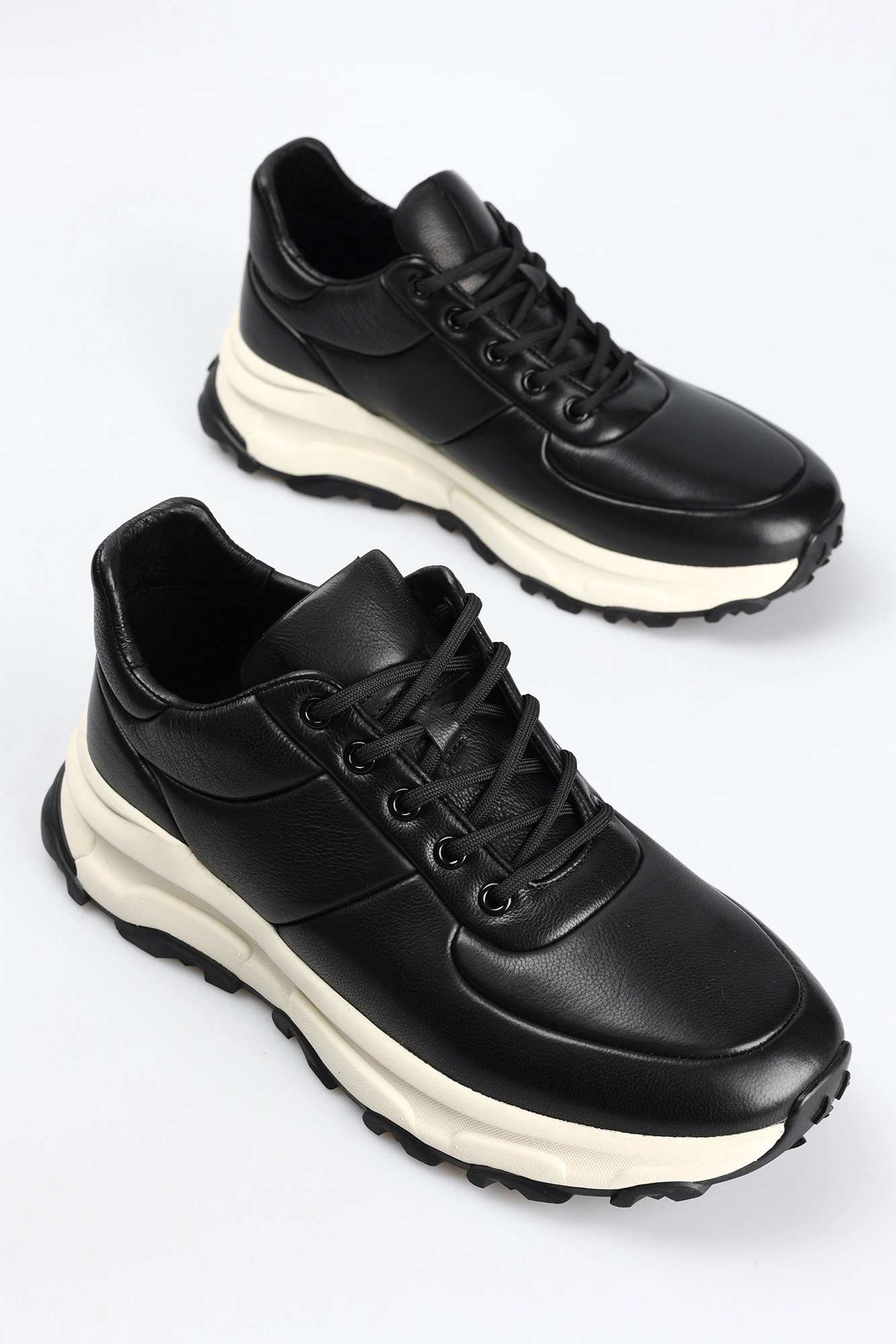 CRS338_QA536C-W Кроссовки Marc Cony Черный