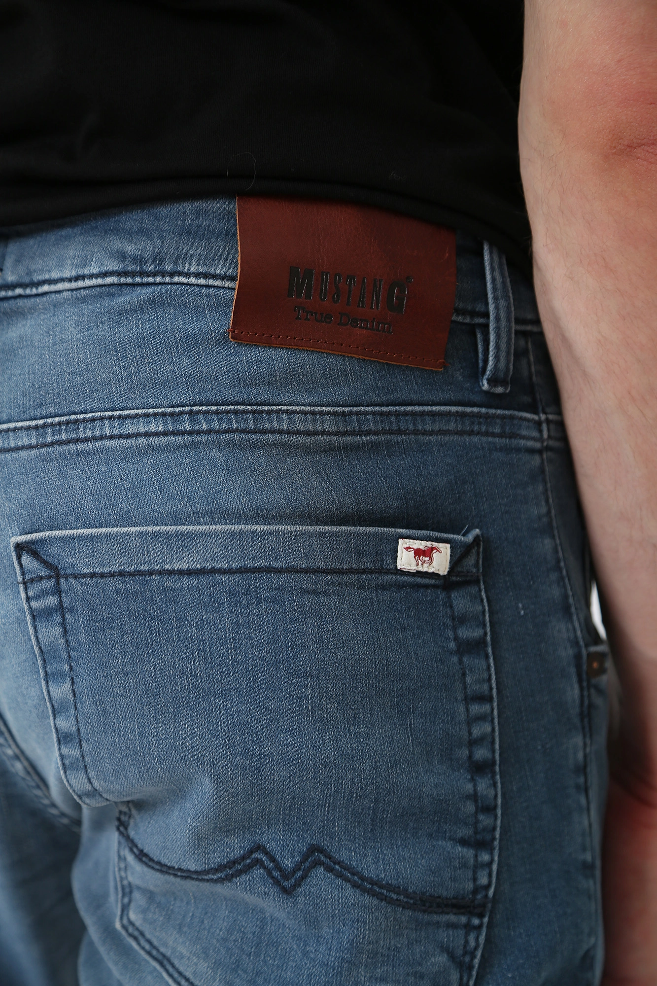 1011718-5000 Джинсы Michigan Tapered Mustang Синий