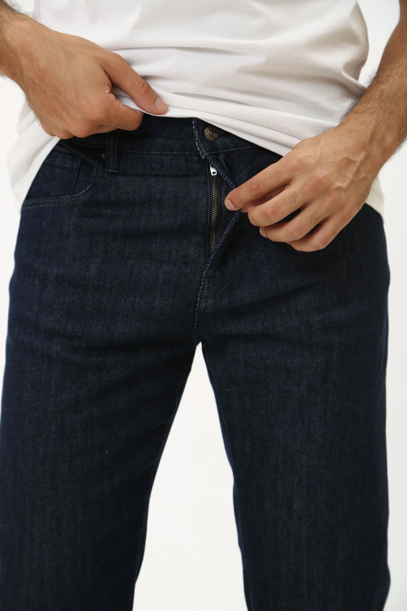 3DZJ13_Z1XKZ Брюки джинсовые Armani Exchange Синий