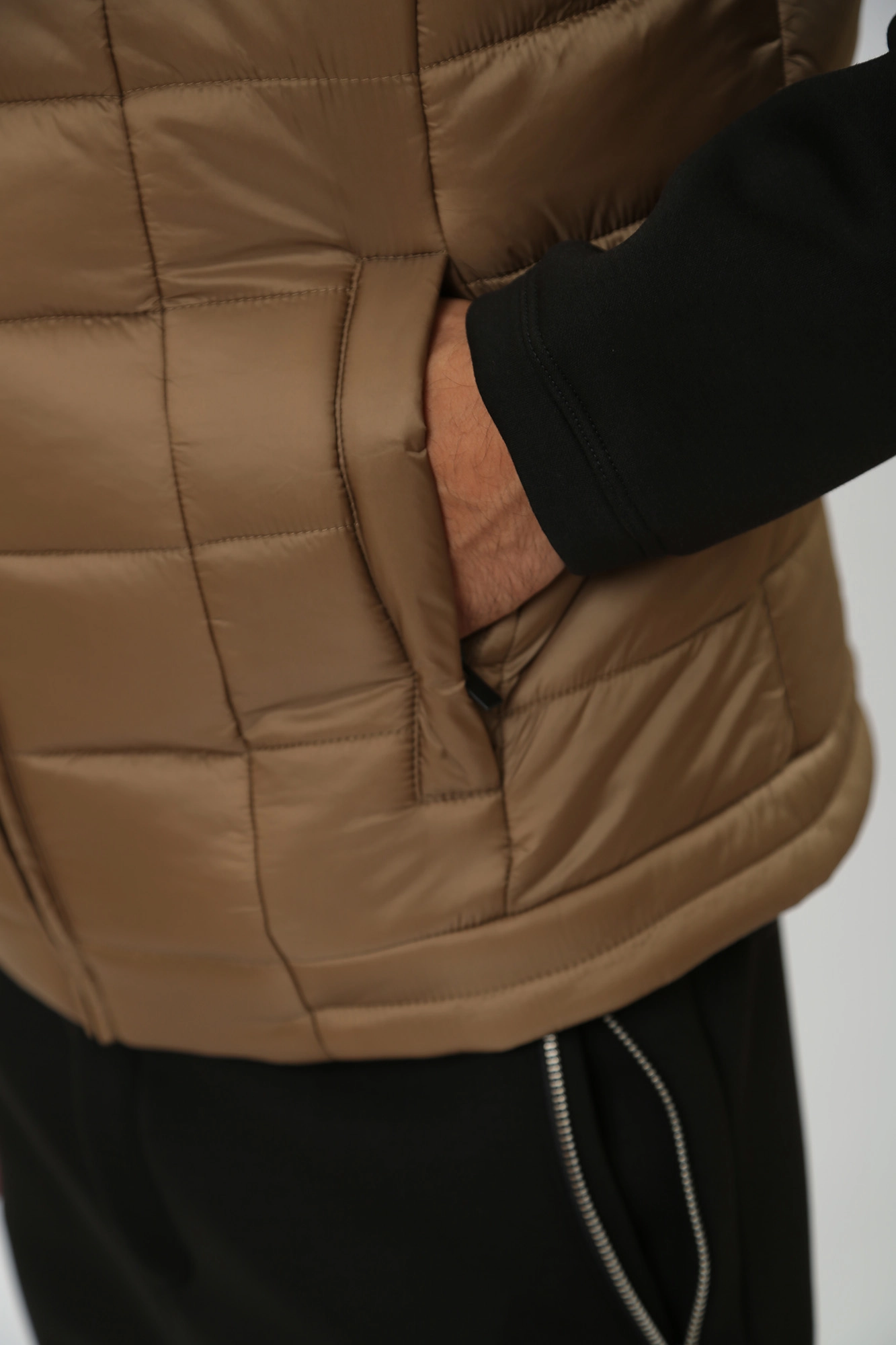 52S00907-1T006318 Жилет Trussardi Коричневый