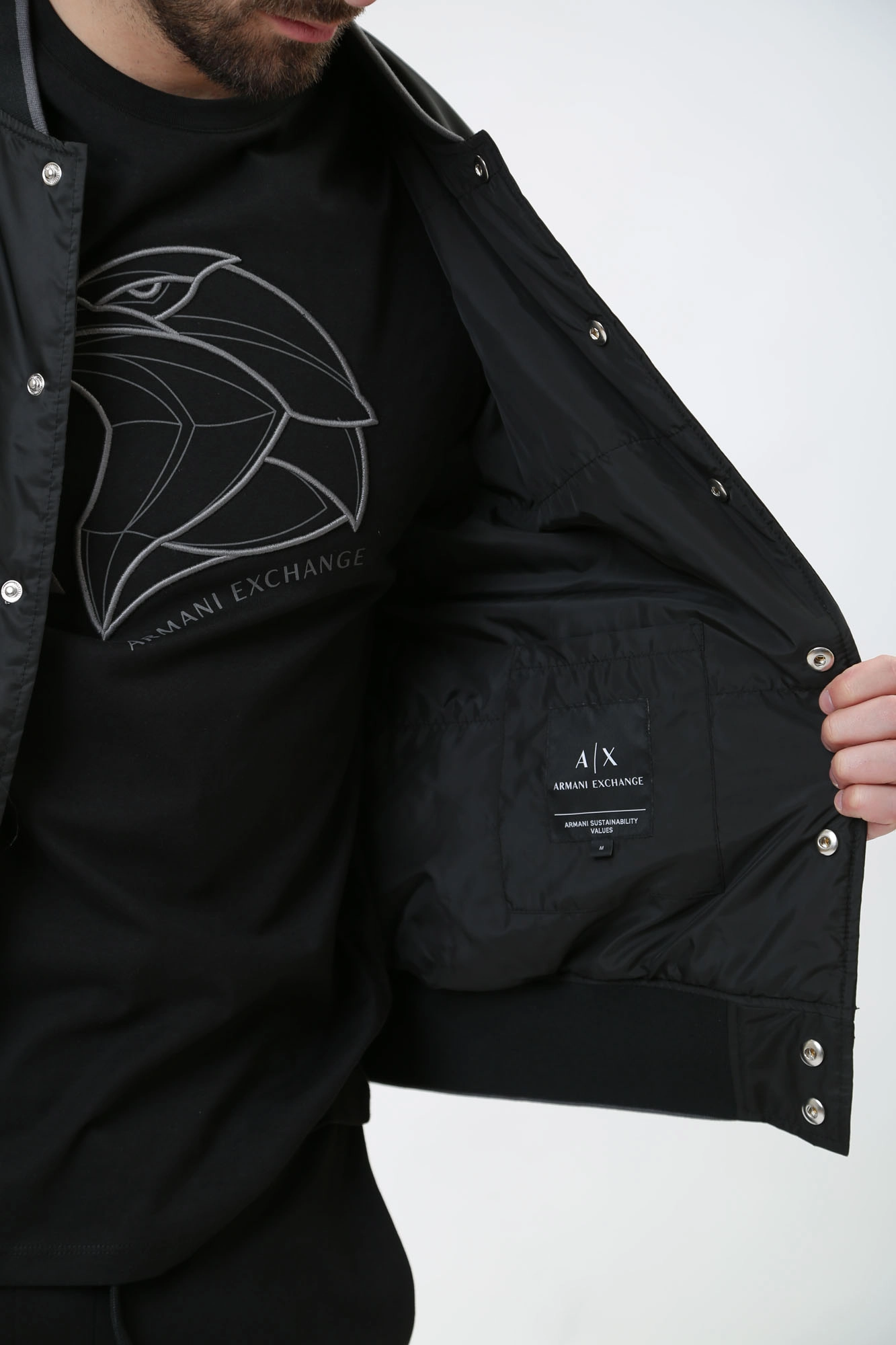 3DZB13_ZNJ7Z Бомбер Armani Exchange Черный