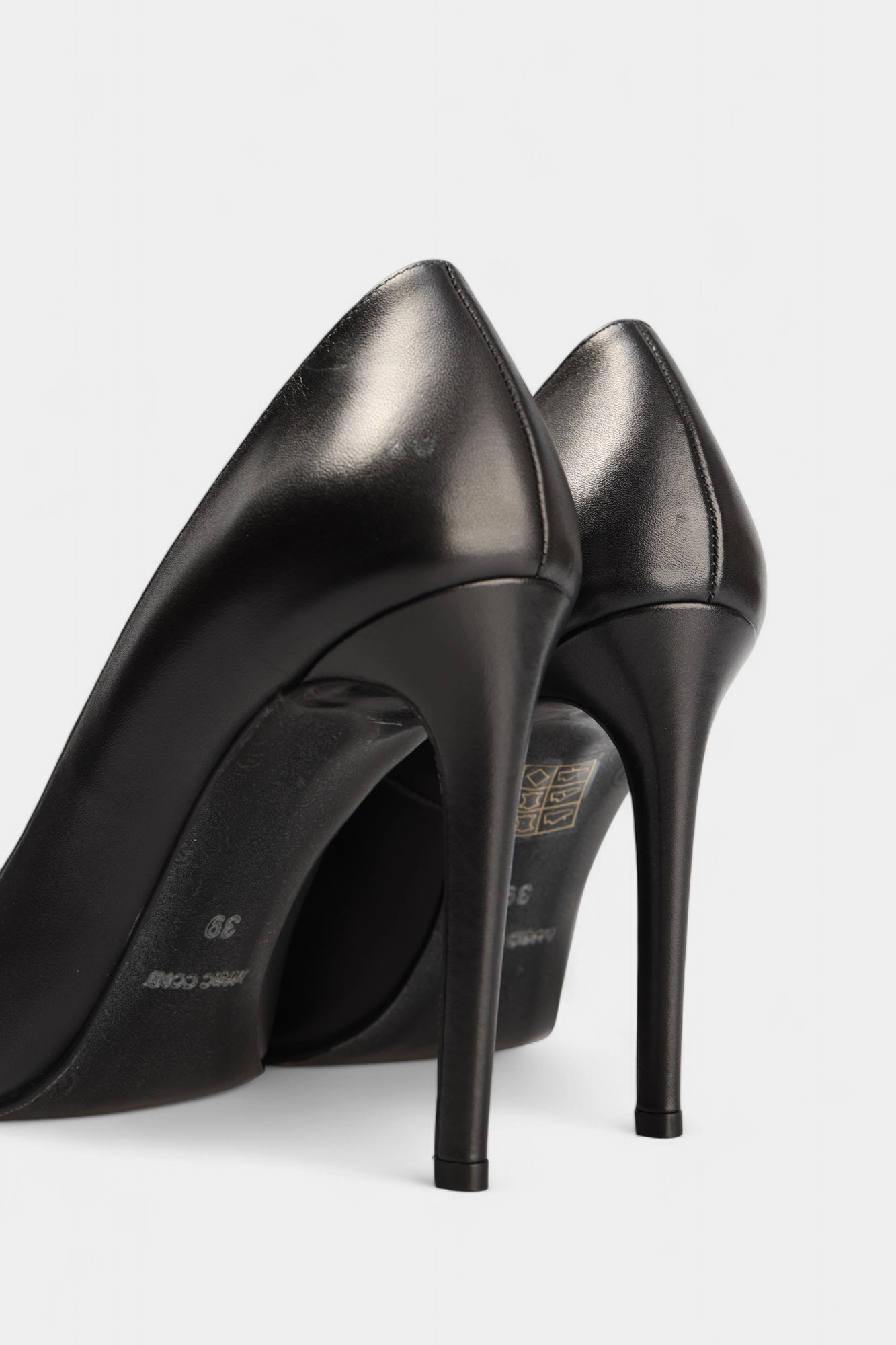 16-5001A33 Лодочки Marc Cony Черный