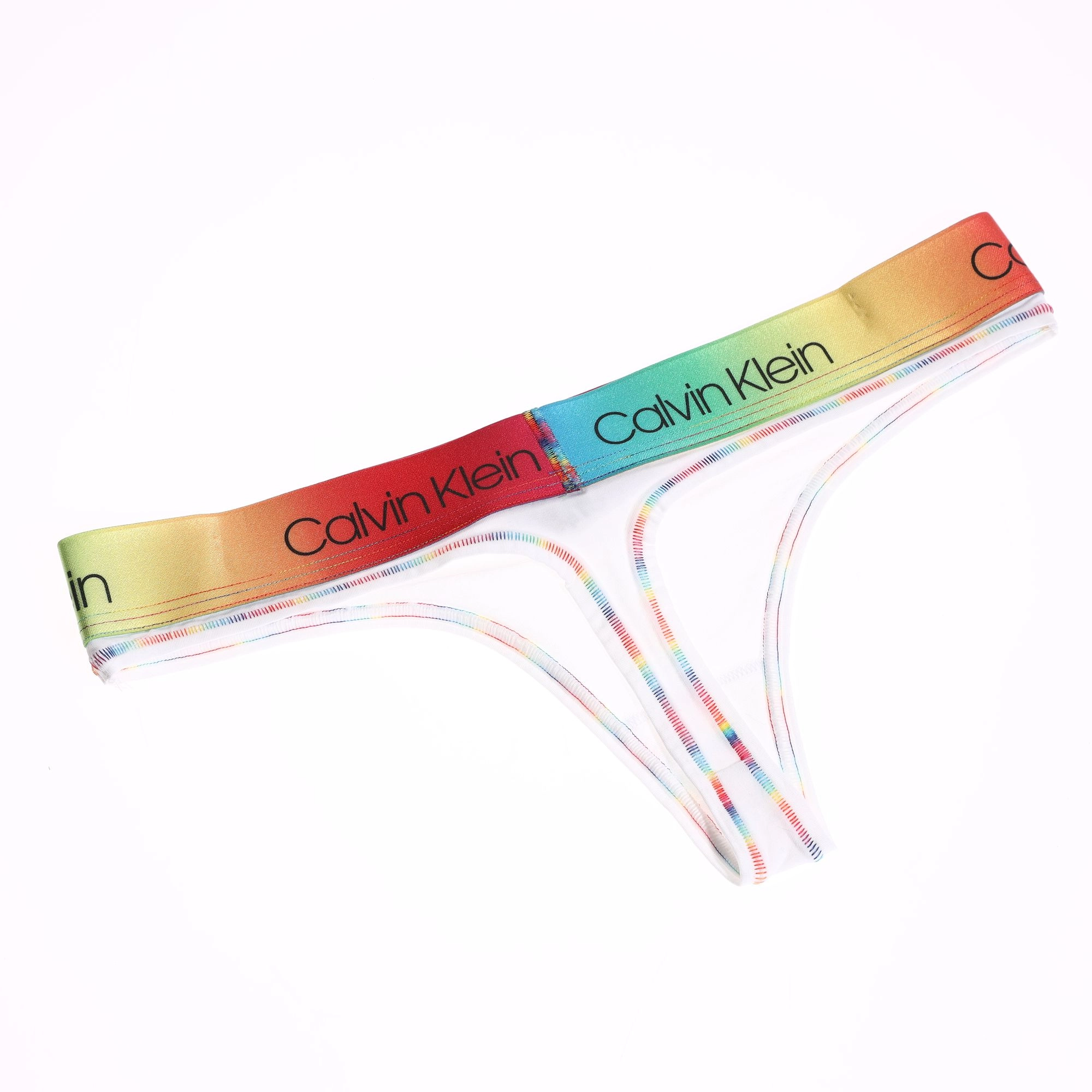 QF6581E трусы стринги calvin klein underwear 