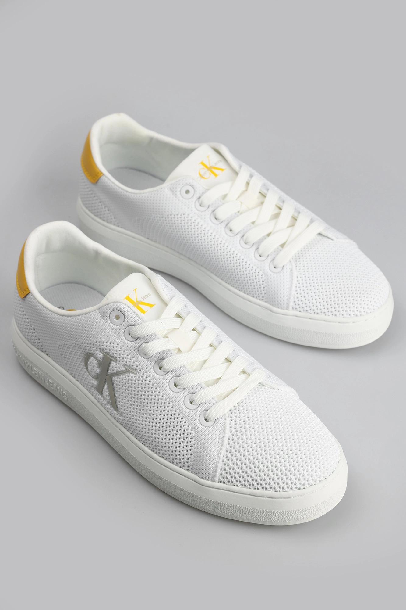 YM0YM00327 Кеды Calvin Klein Белый