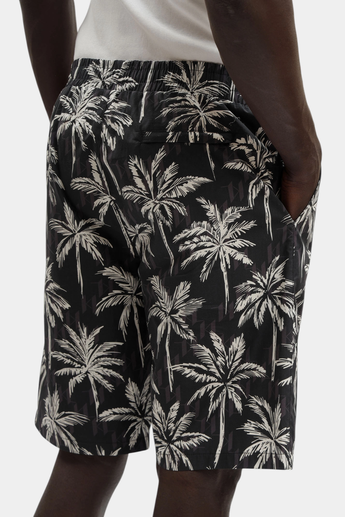 562625_265700 Шорты Karl Lagerfeld Черный