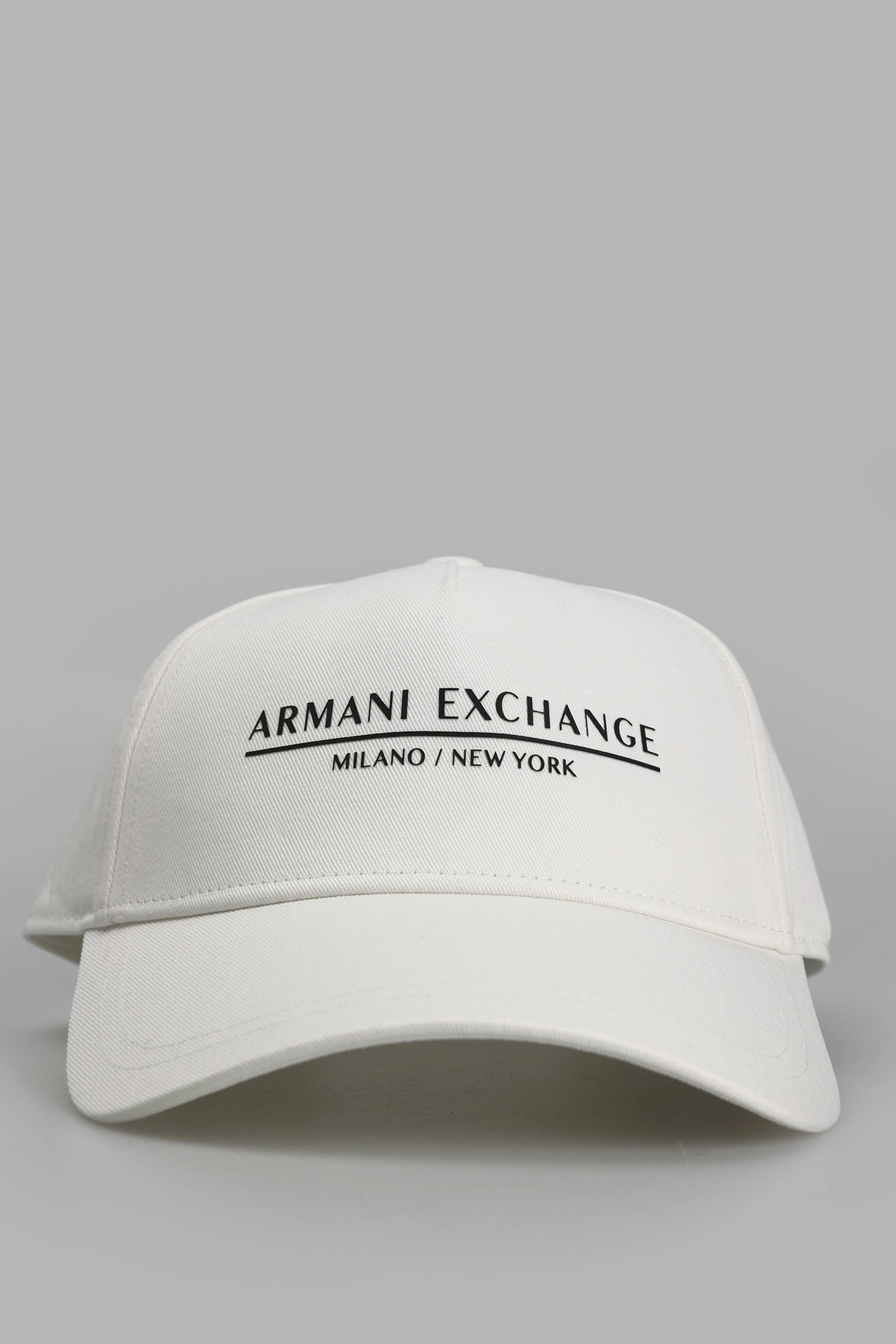 954202_CC150 Кепка Armani Exchange Белый