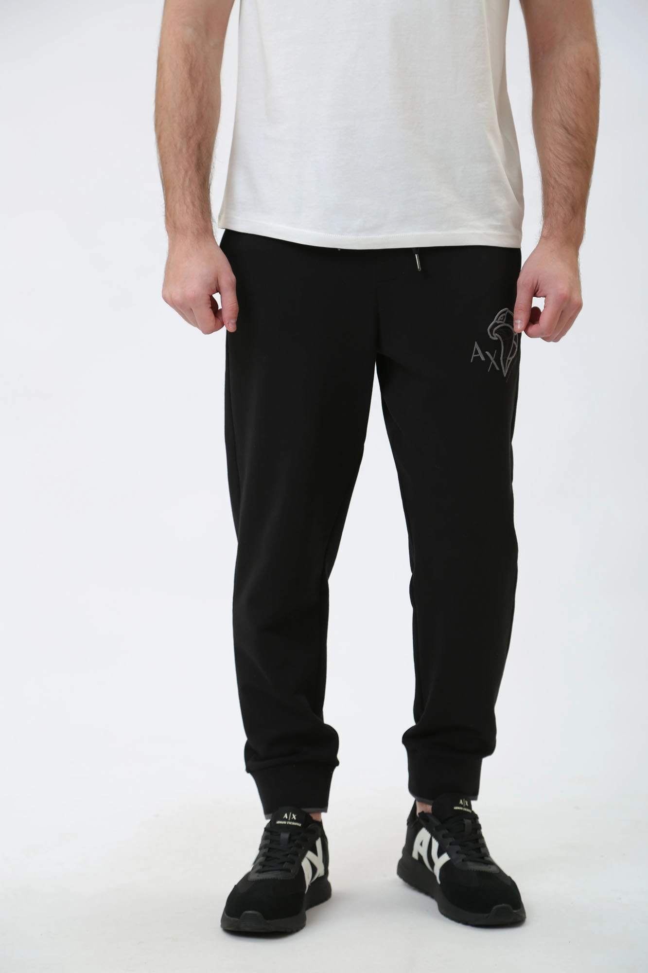 3DZPHQ_ZJ9KZ Брюки спортивные Armani Exchange Черный