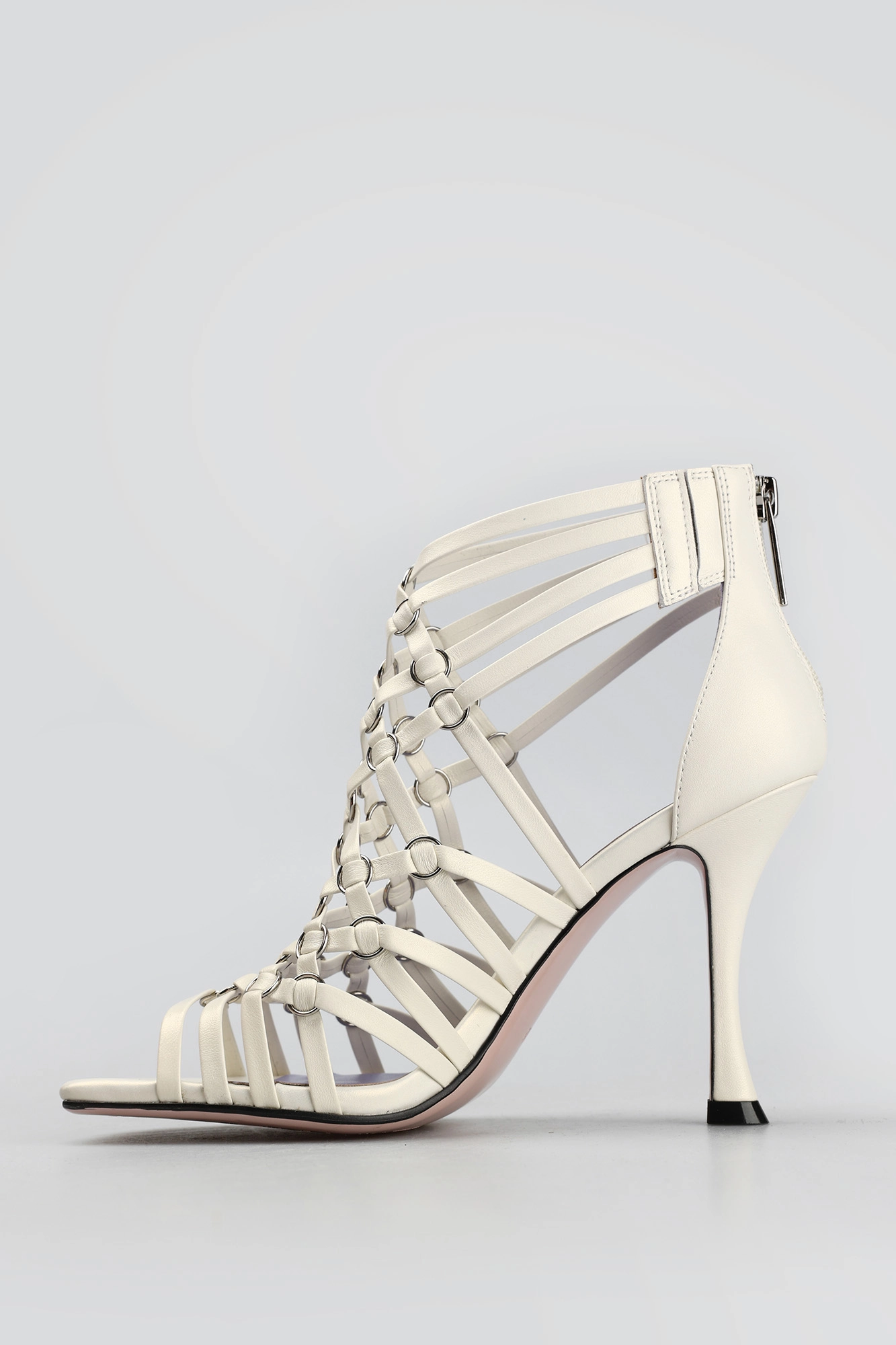 W3765-D10 Босоножки Graciana Молочный