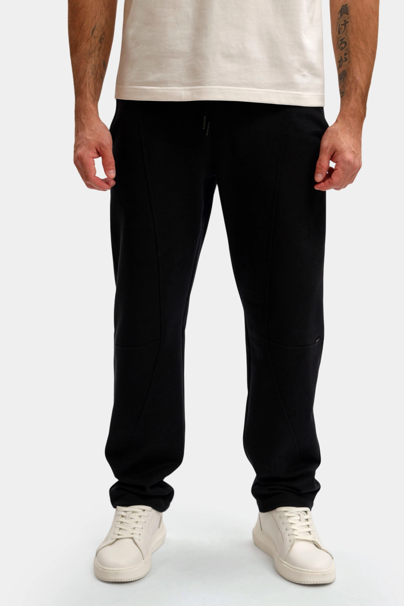 M-261-P-20-1603 Брюки спортивные The Hills Черный