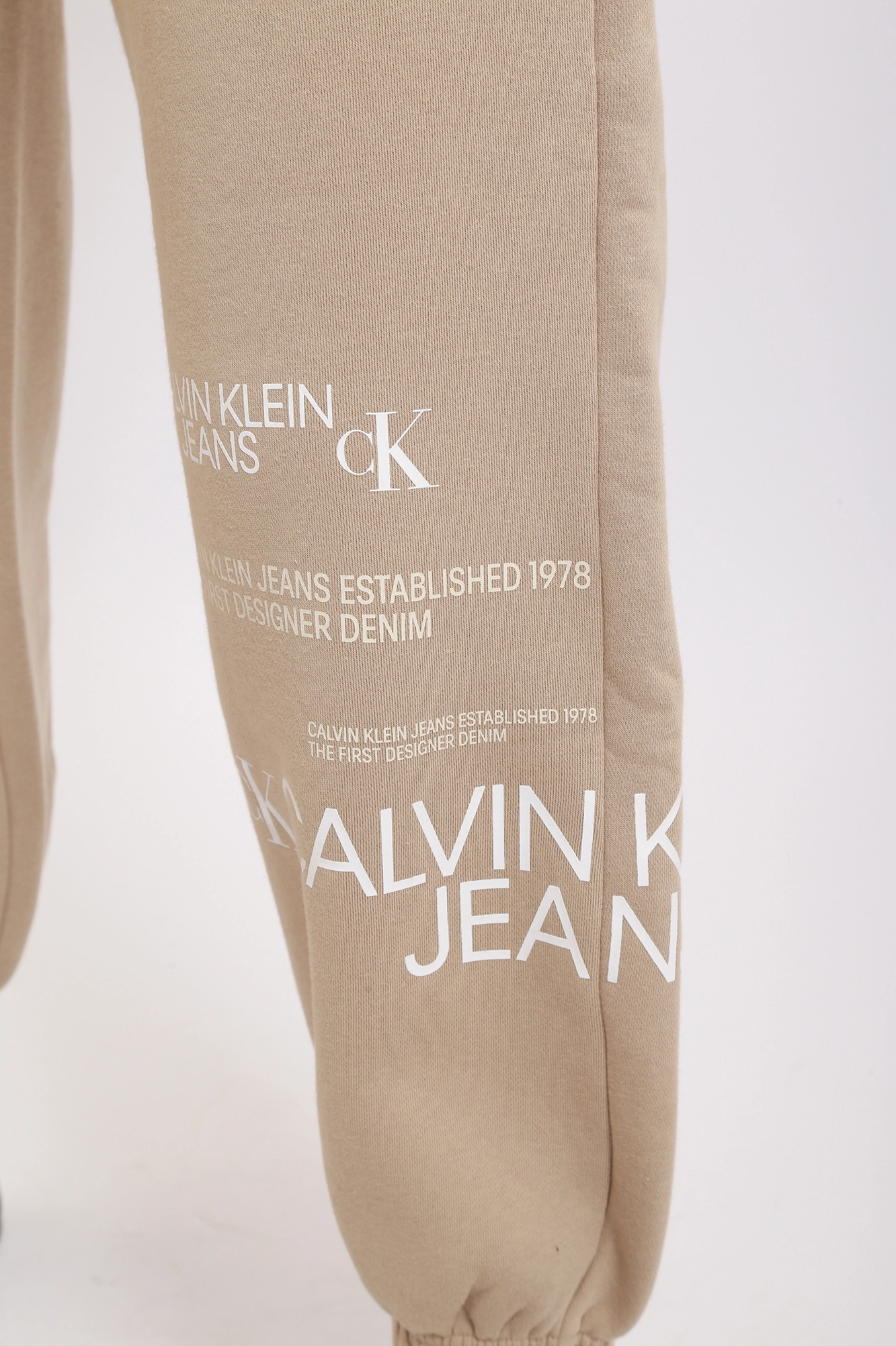 Calvin klein designer jeans outlet