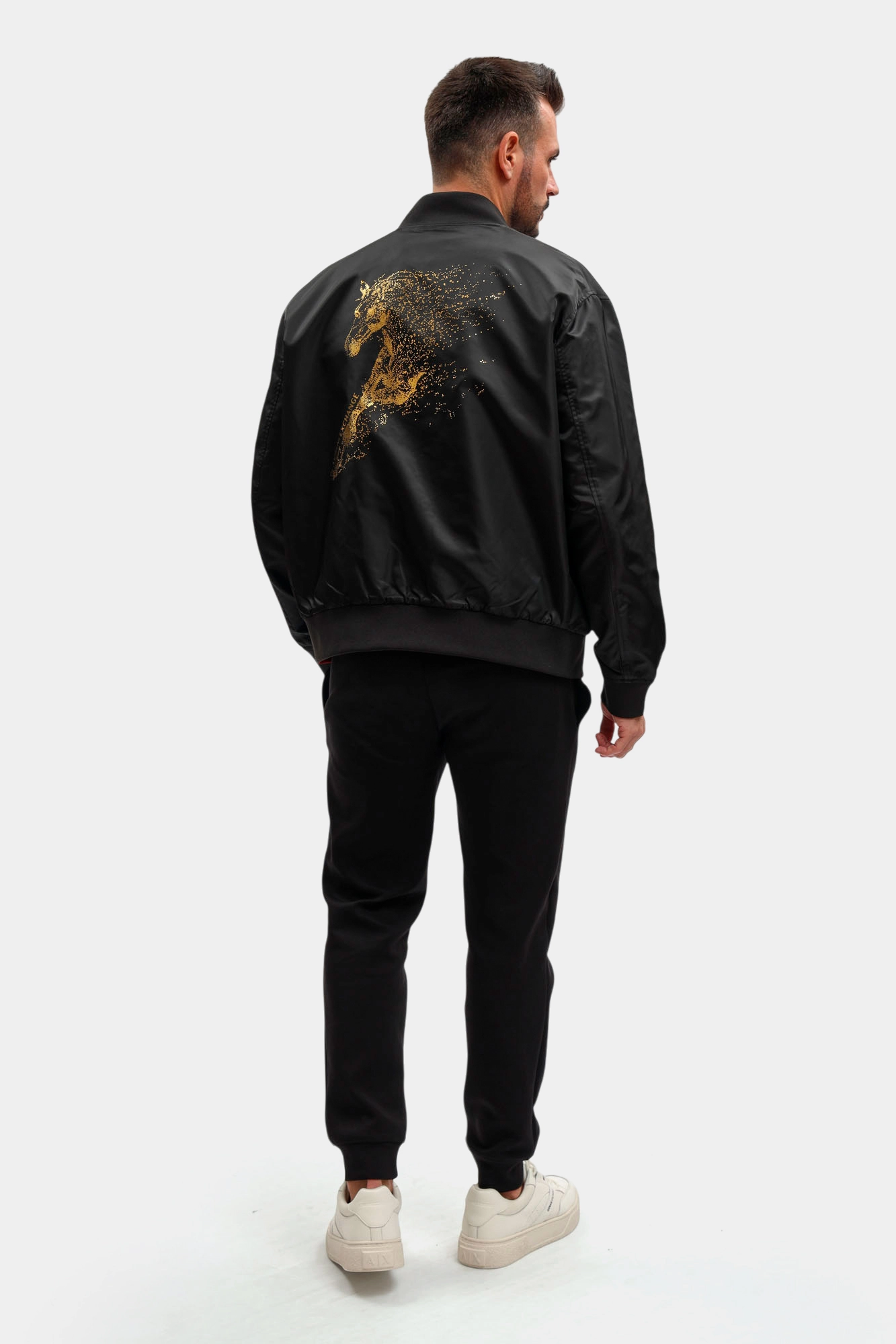 XM002026_AF19828 Бомбер Armani Exchange Черный