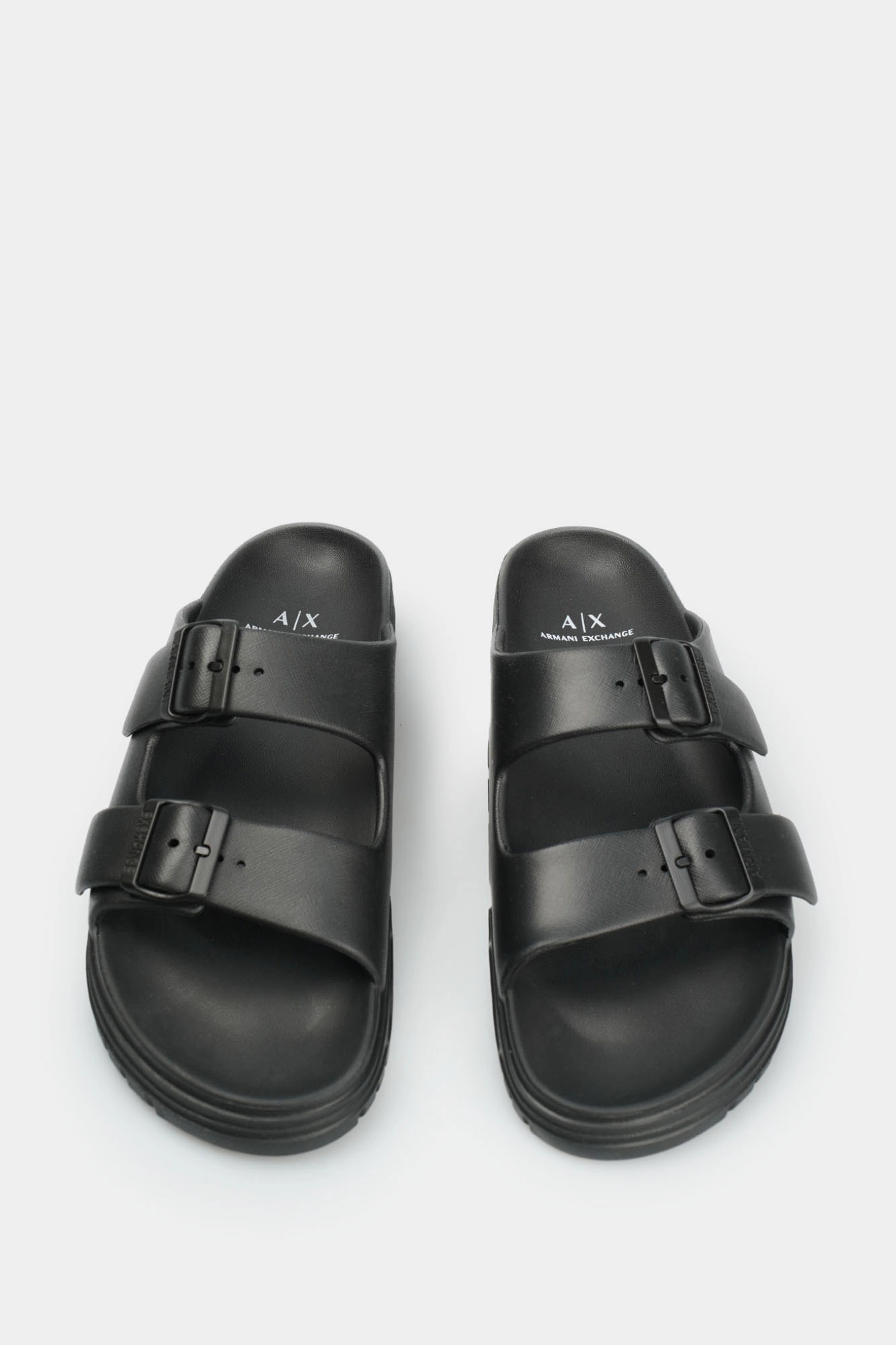 XUP015_XV821 Шлепанцы Armani Exchange Черный
