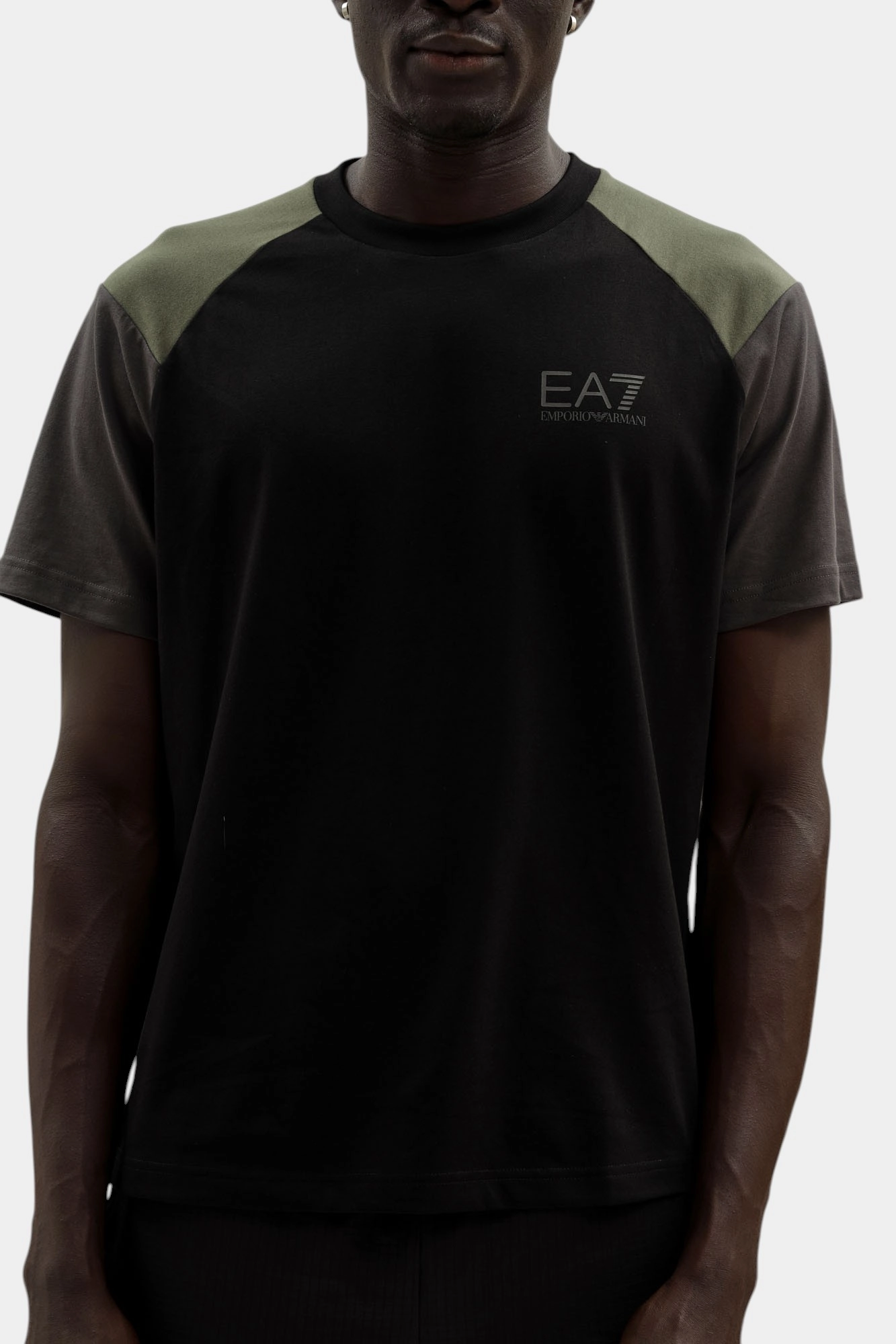 7M000942_AF16548 Футболка EA7 Черный