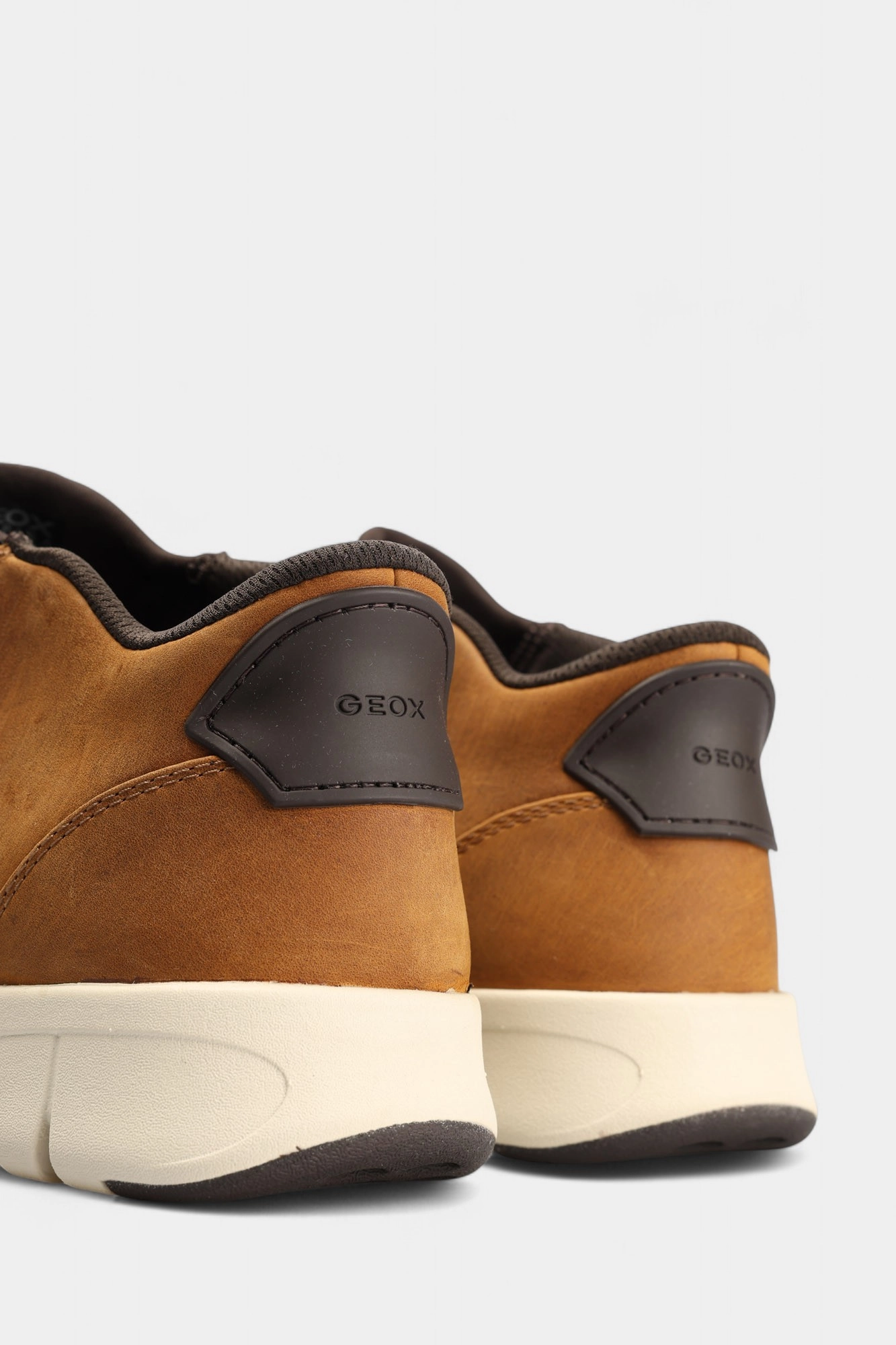 U56MAB000FF Ботинки Geox Коричневый