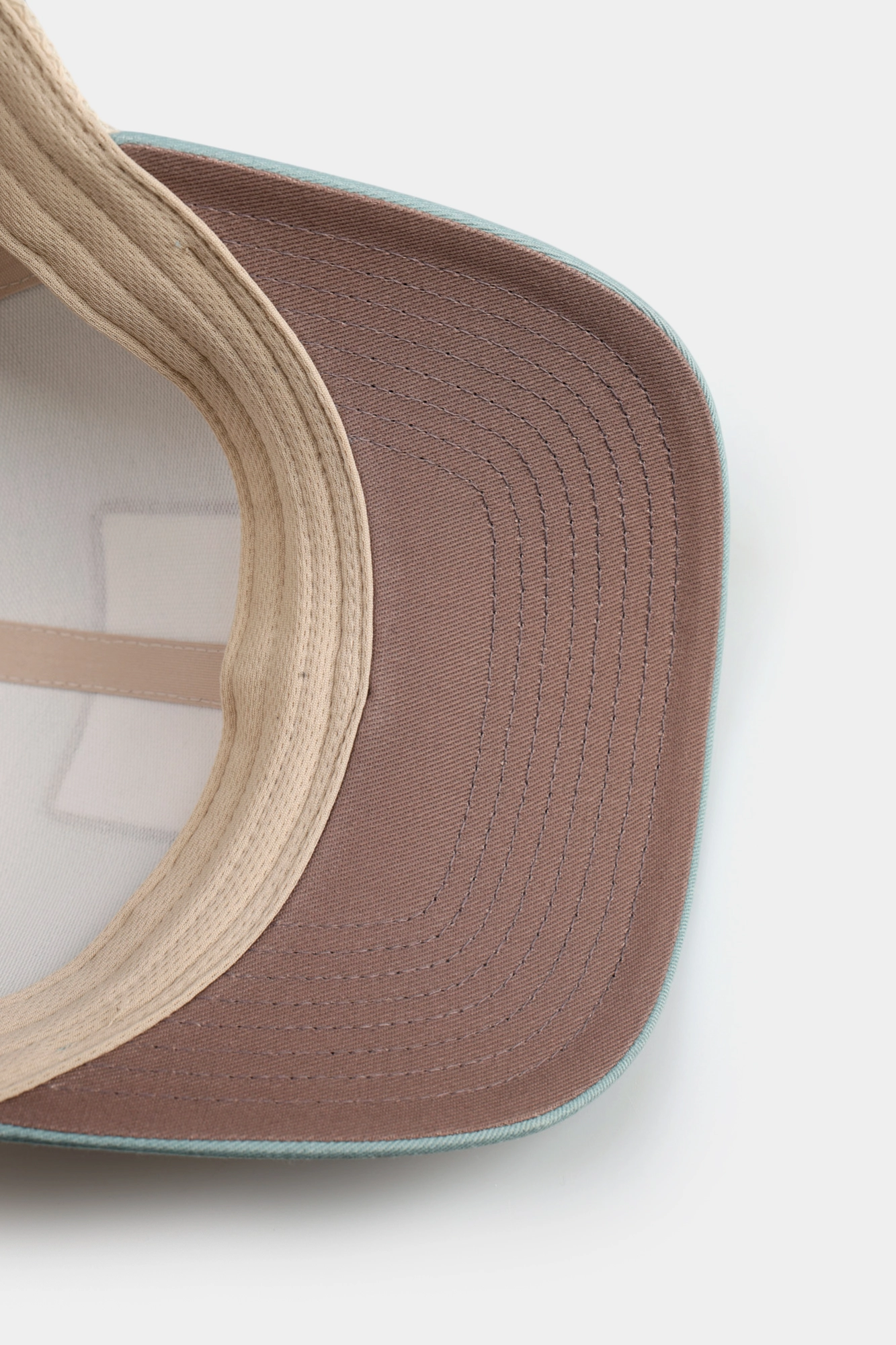 1652541 Кепка Columbia 